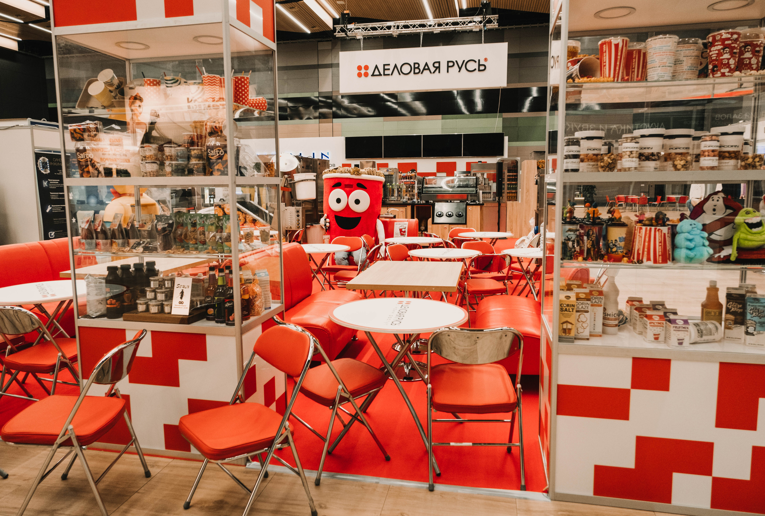 СПбМКФ 2021. Портретный и репортажный фотограф Ульяна Белчанская