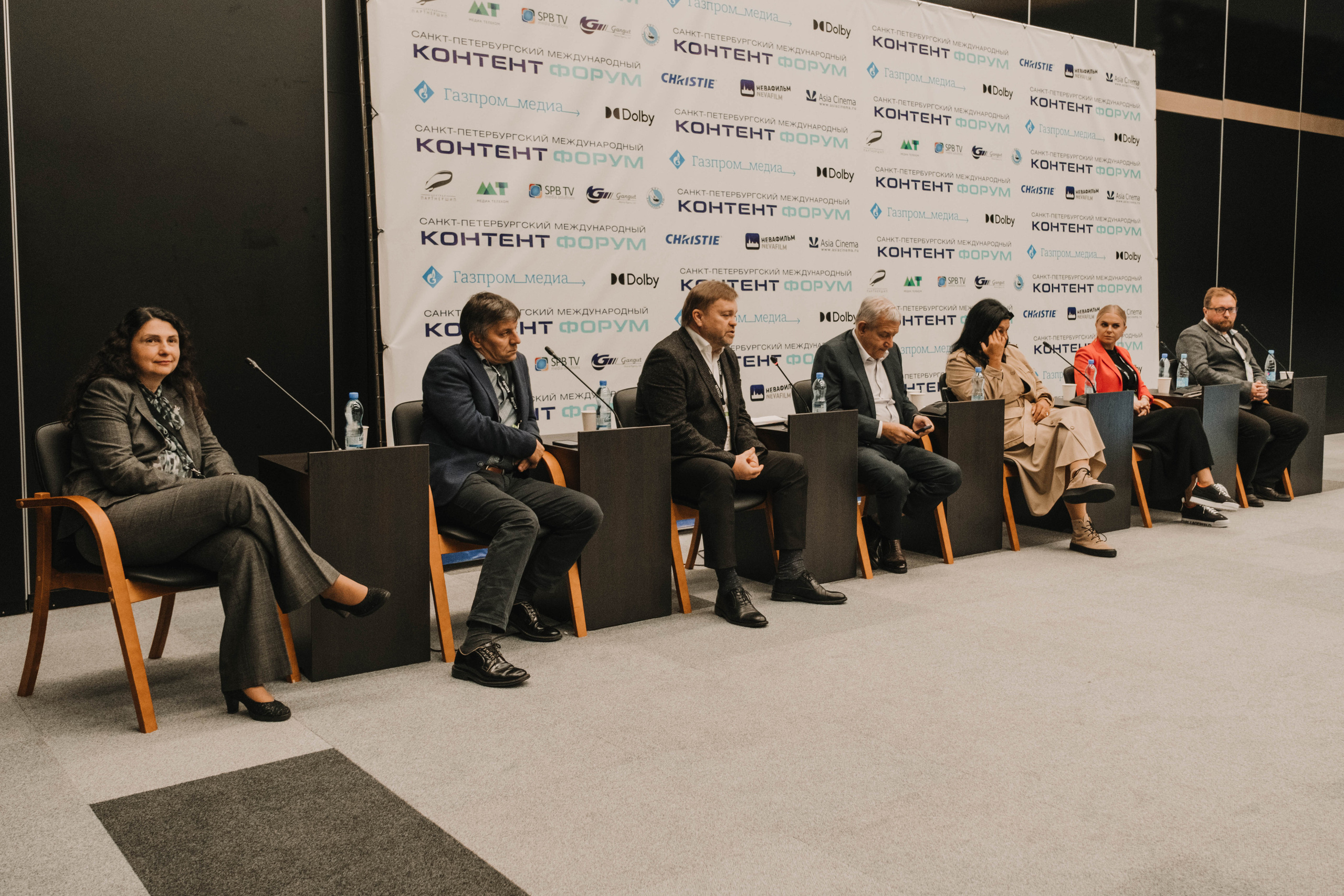 СПбМКФ 2021. Портретный и репортажный фотограф Ульяна Белчанская