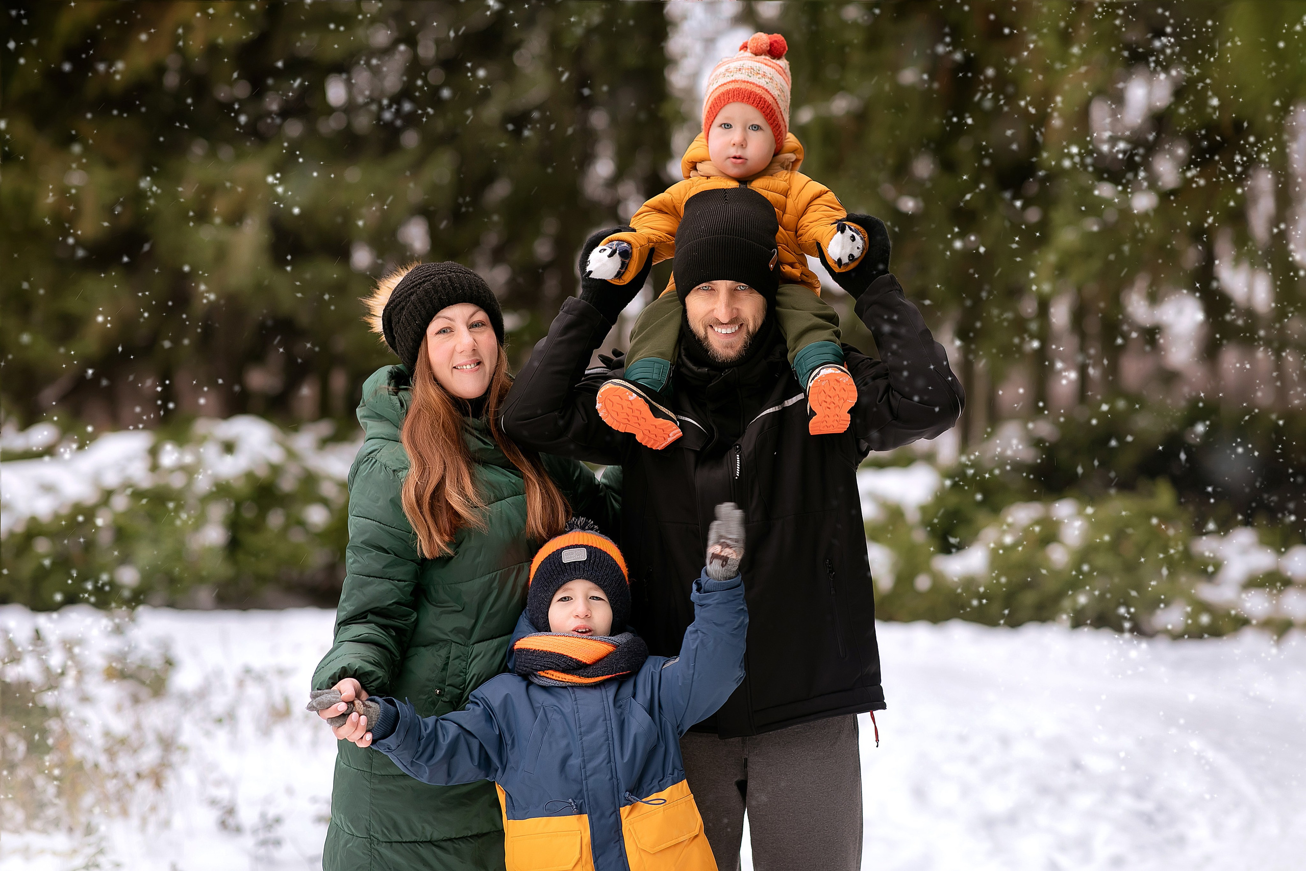 Семейная прогулка. Фотограф на крещение и венчание