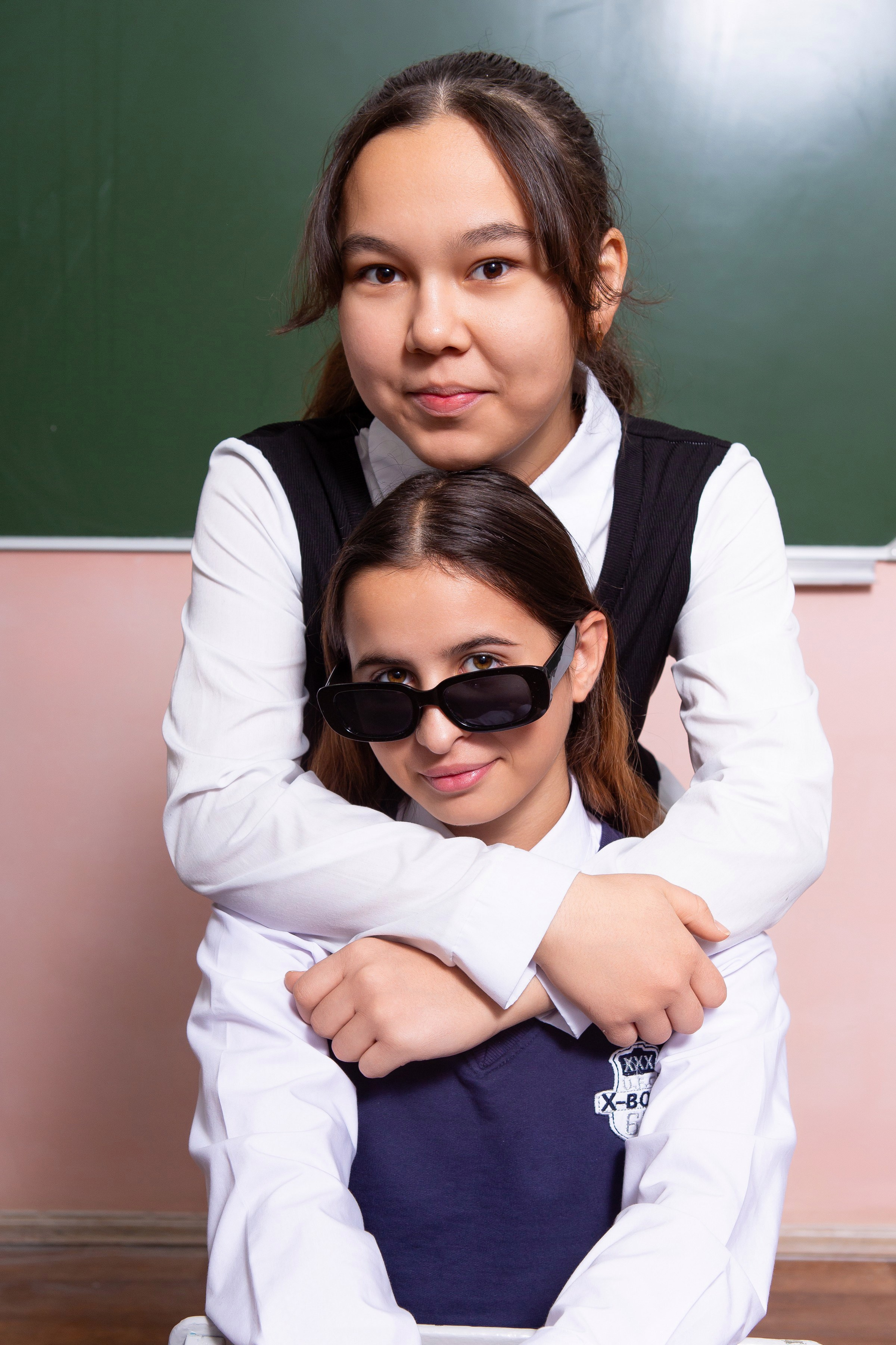 ШКОЛЬНАЯ ФОТОСЕССИЯ ДЛЯ 9 КЛАССА 3 ШКОЛА МЦЕНСК. ТВОЙ АЛЬБОМ / ТВОИ ПРАВИЛА