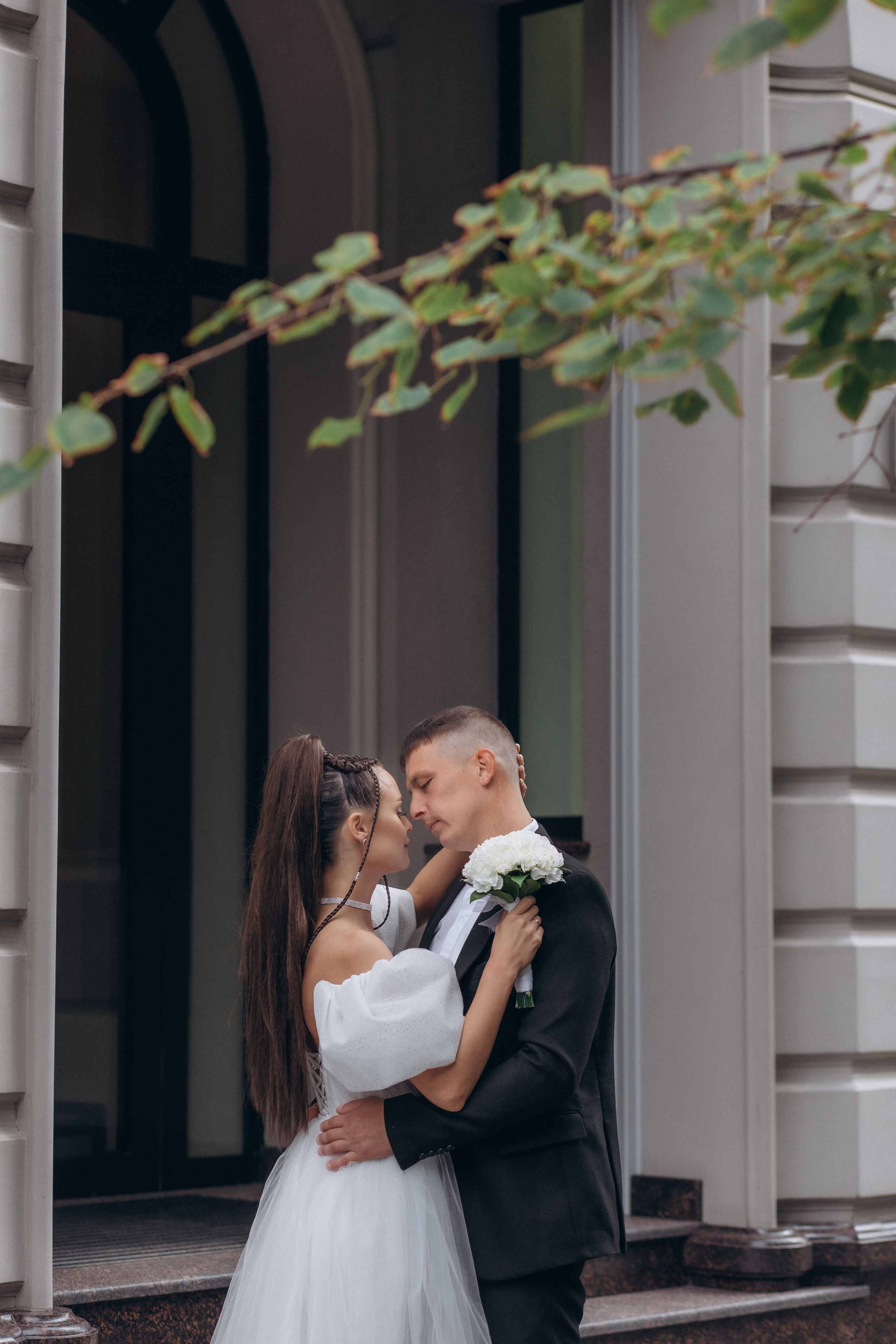 В центре Казани. Свадебный фотограф в Москве и Казани