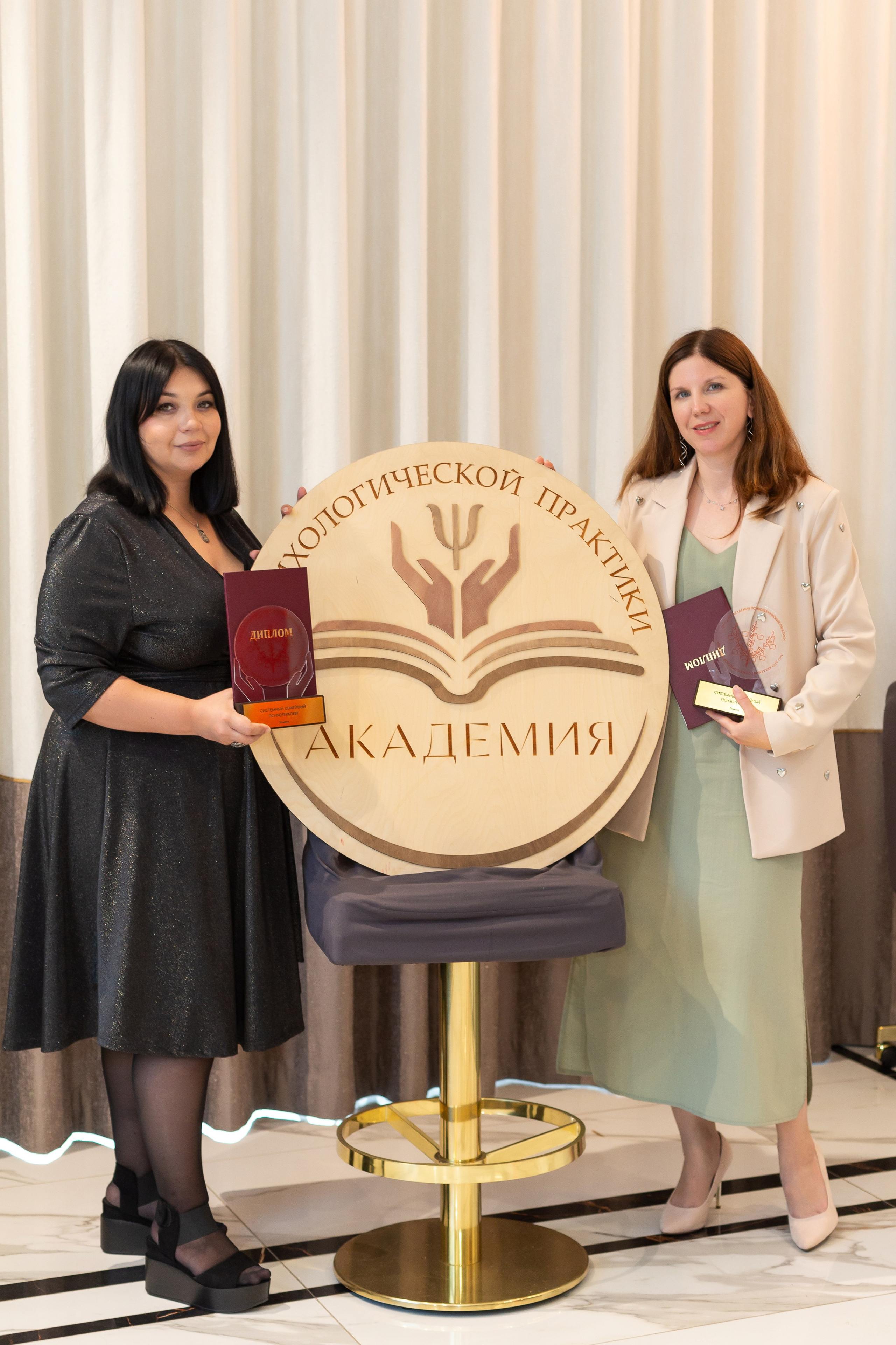 Выпускной курса психологов. Ирина Квасова | Фотограф в стиле VOGUE | Тюмень