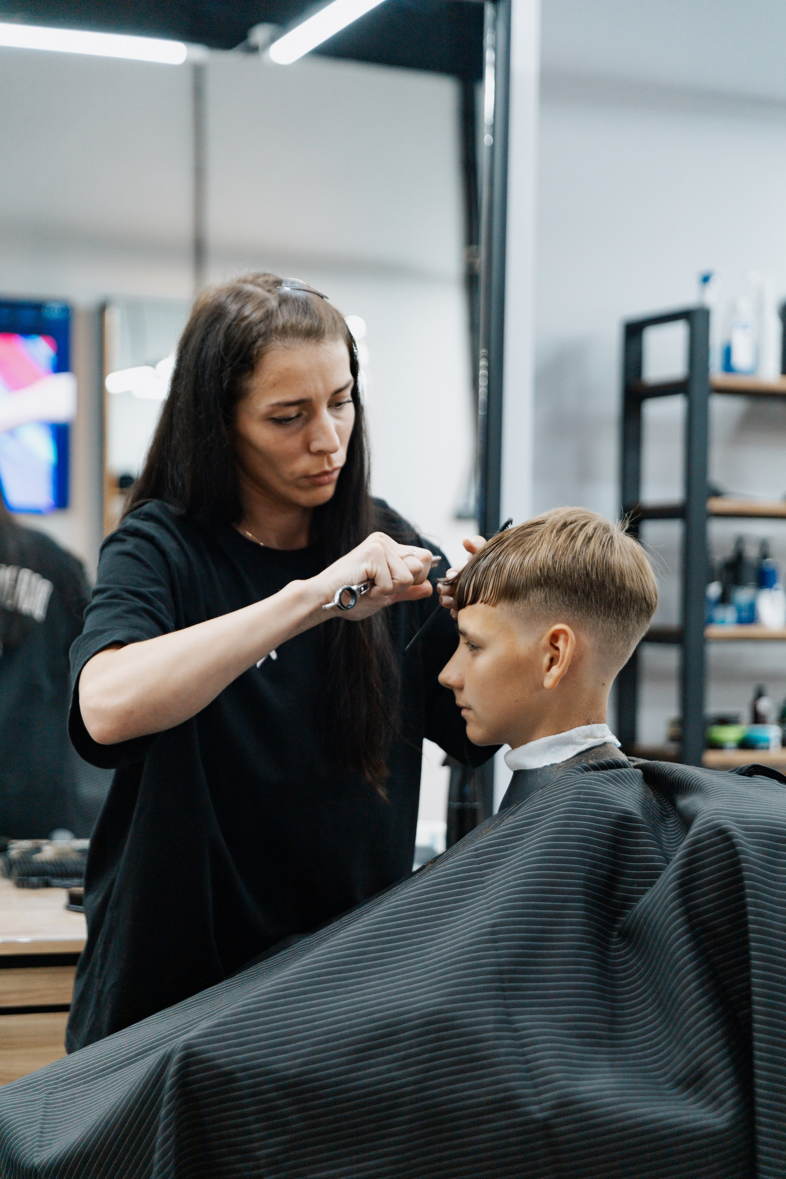 DERBY BARBERSHOP. LIYALEE PHOTO