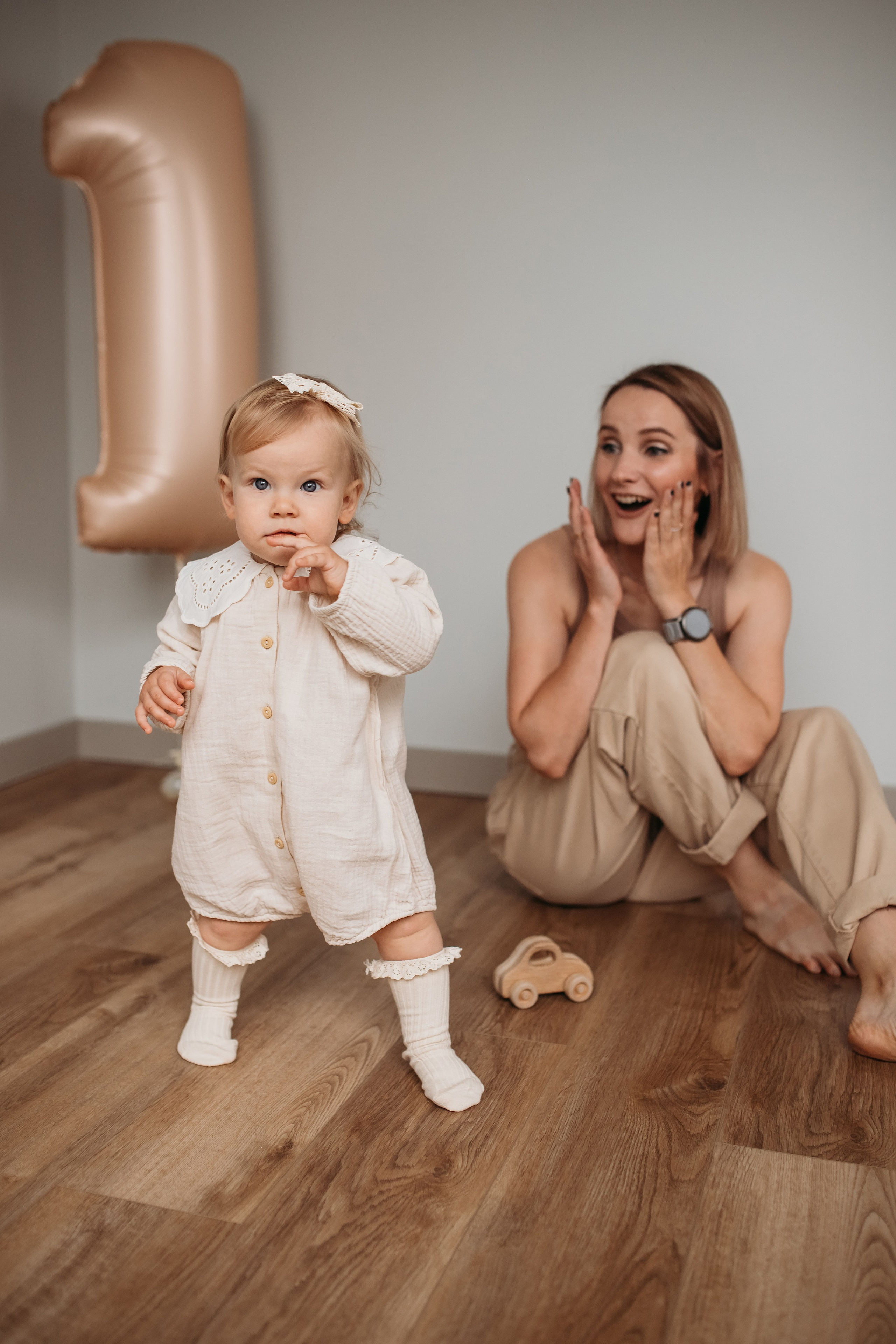 Ксюша (домашняя история). Семейный и детский фотограф Минск, Беларусь