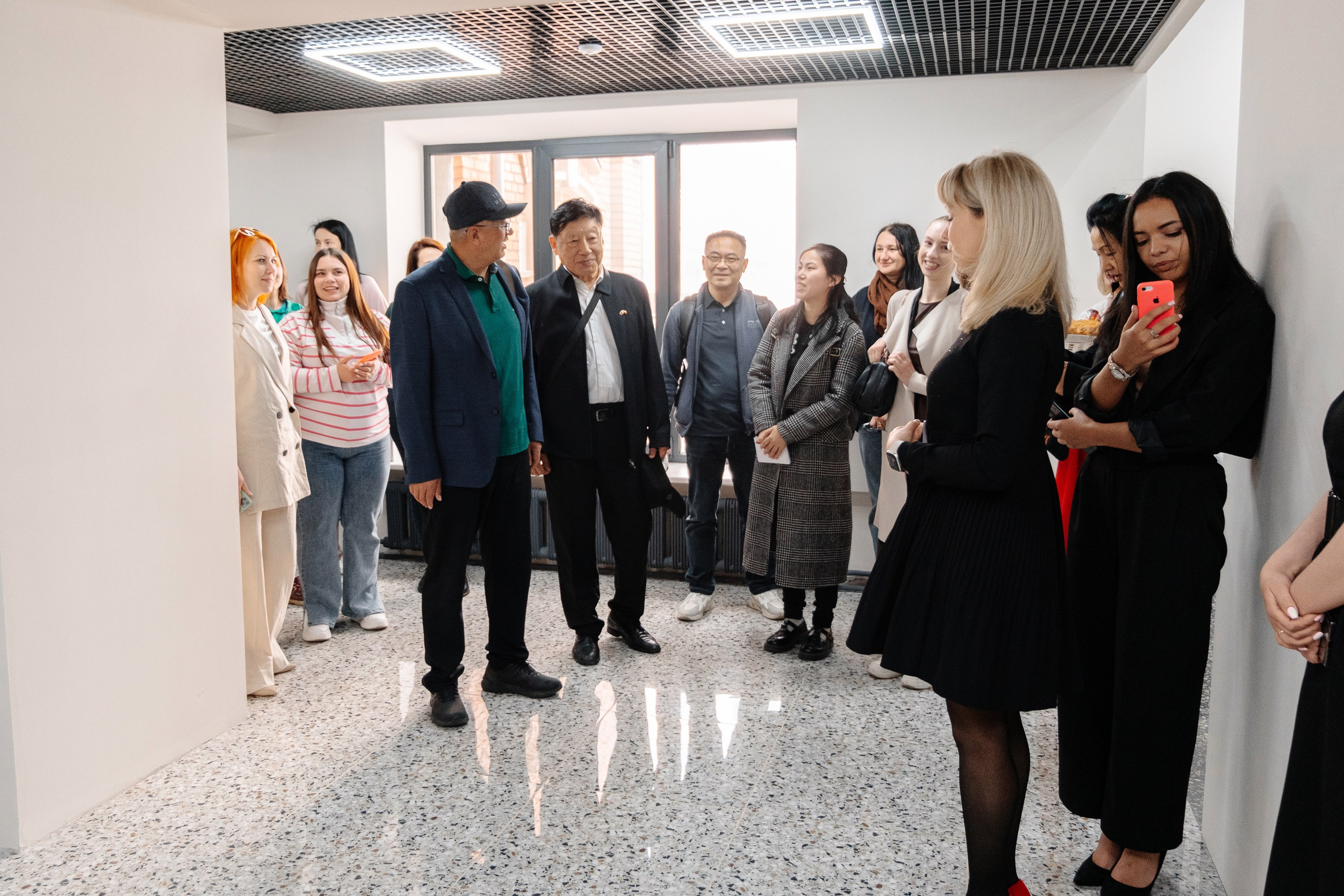 Делегация Китая в Ивановской текстильной компании