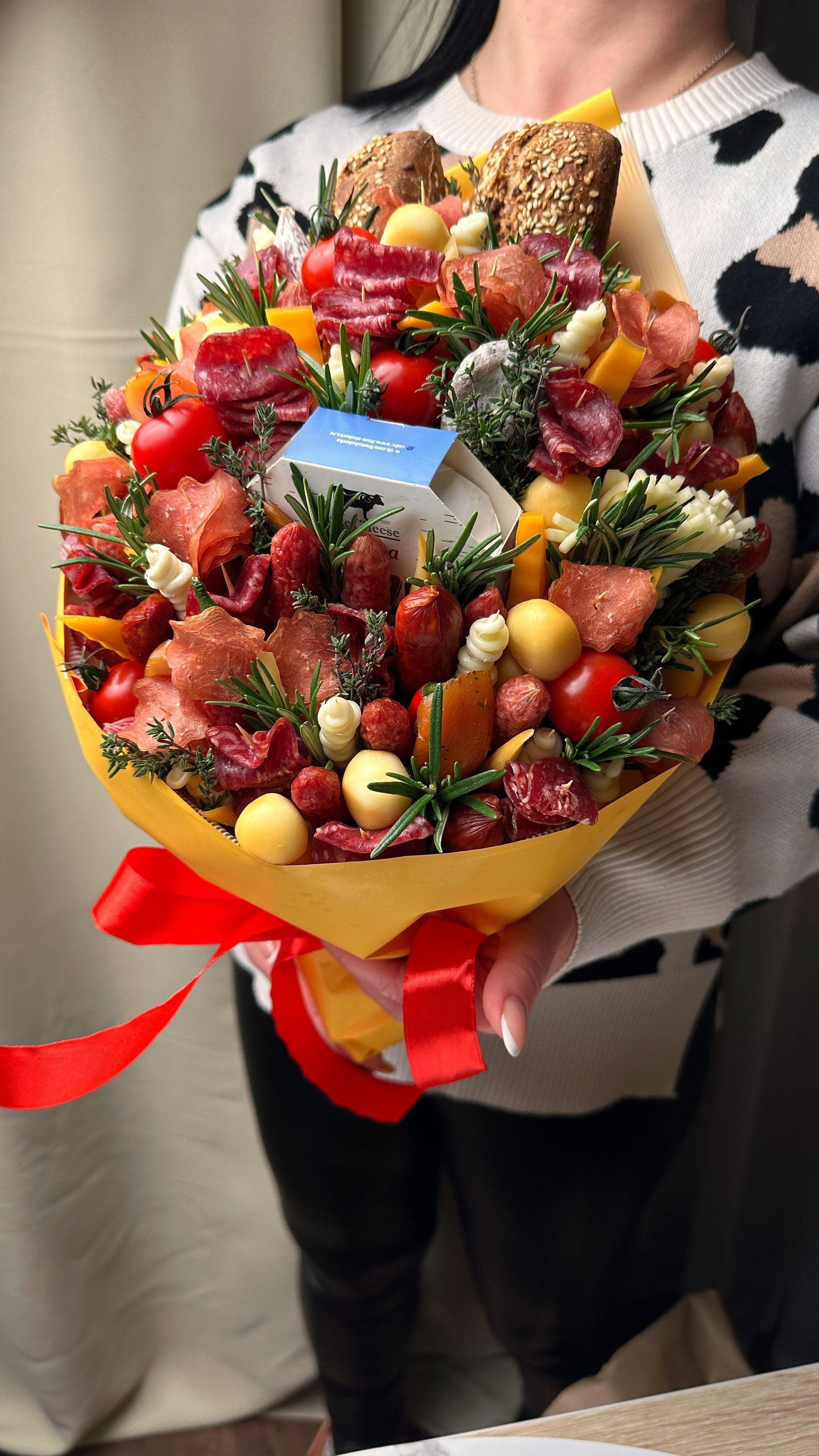 Колбасные. Выездной кейтеринг, съедобные букеты, торты и сладости на заказ