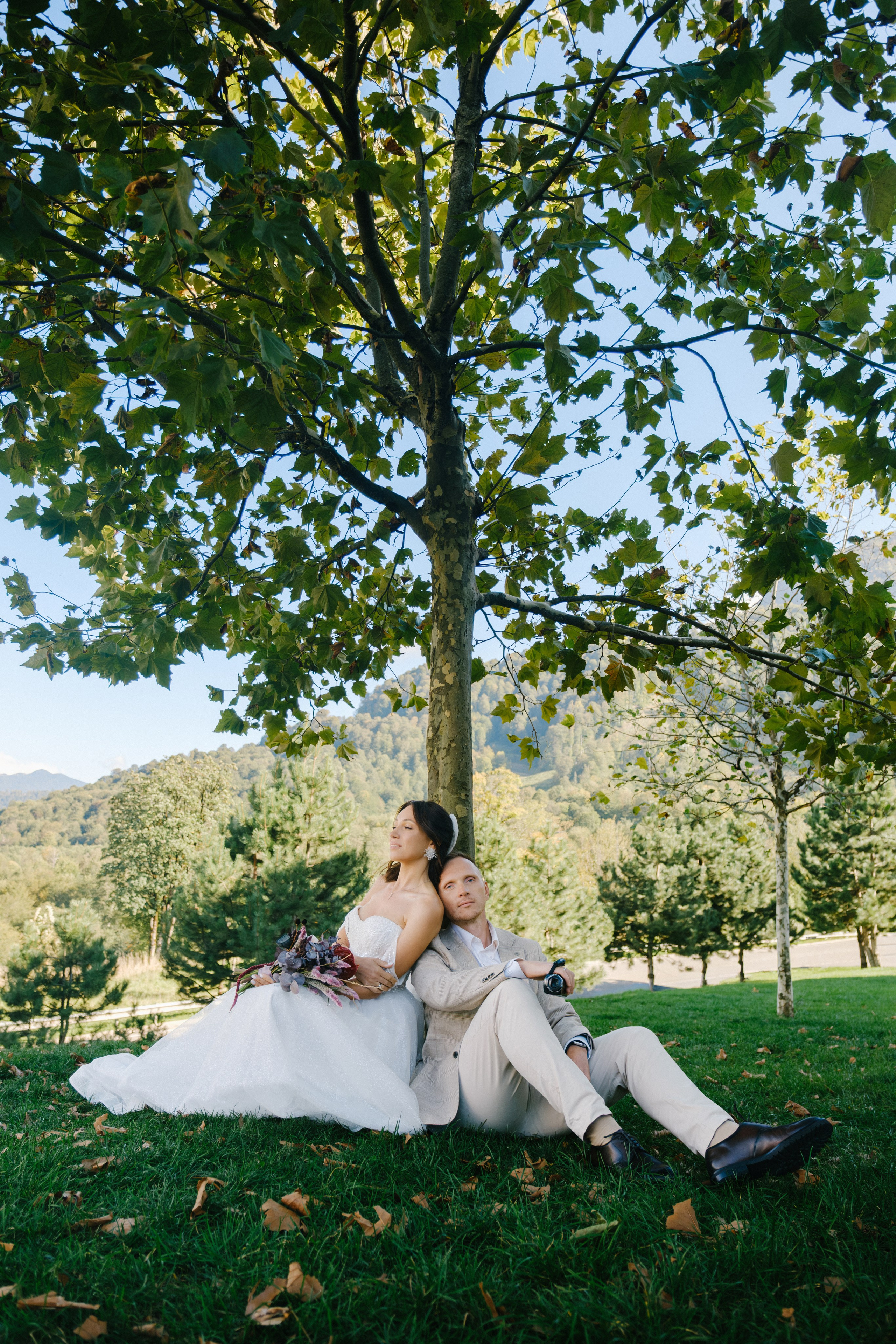 Две Здезды — Храм 19 века. Свадебный Видеограф Фотограф в Сочи
