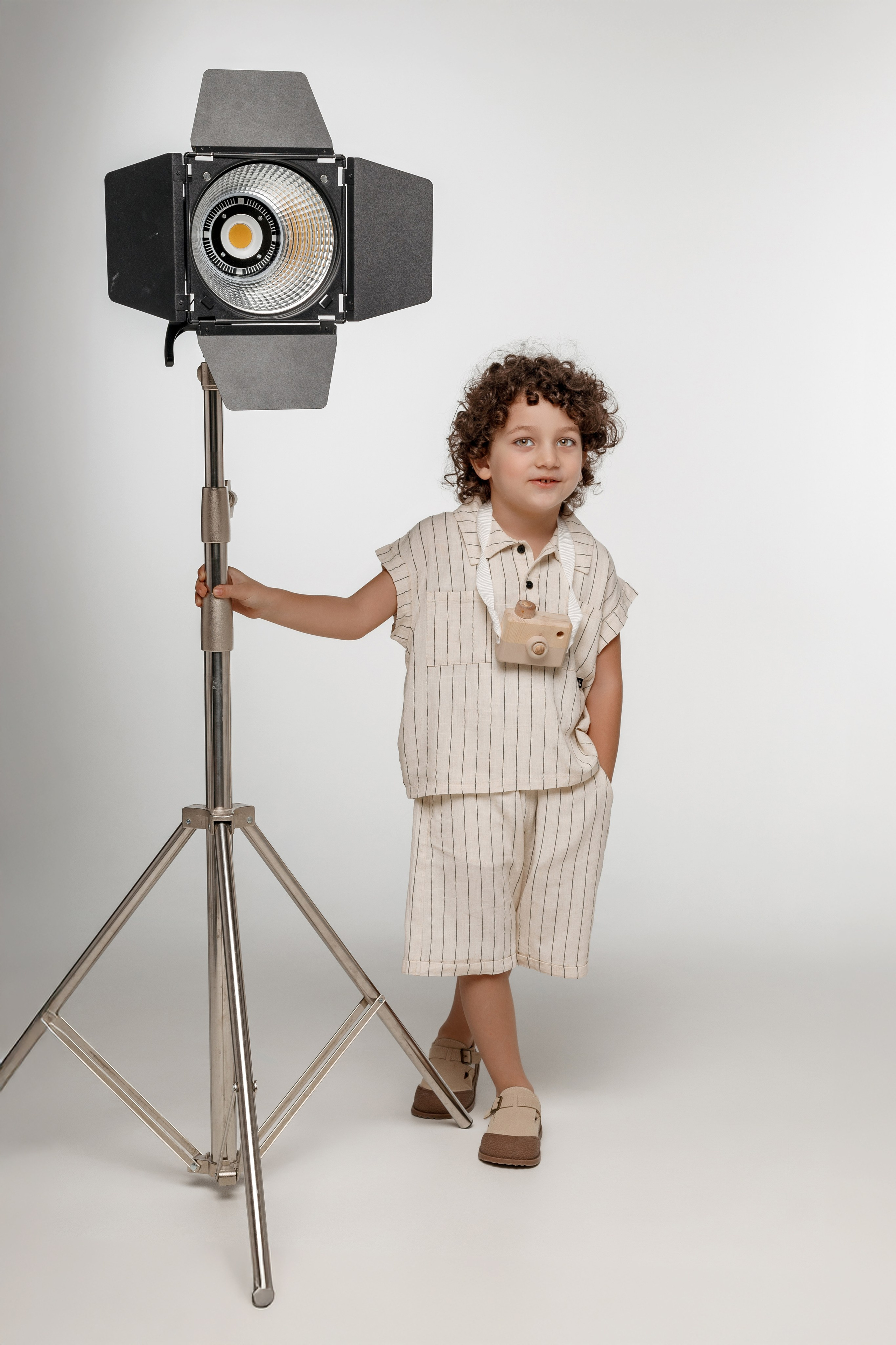 Детская фотосессия Георгия | Профессиональные фотографии в Сочи. Детский студийный фотограф Сочи