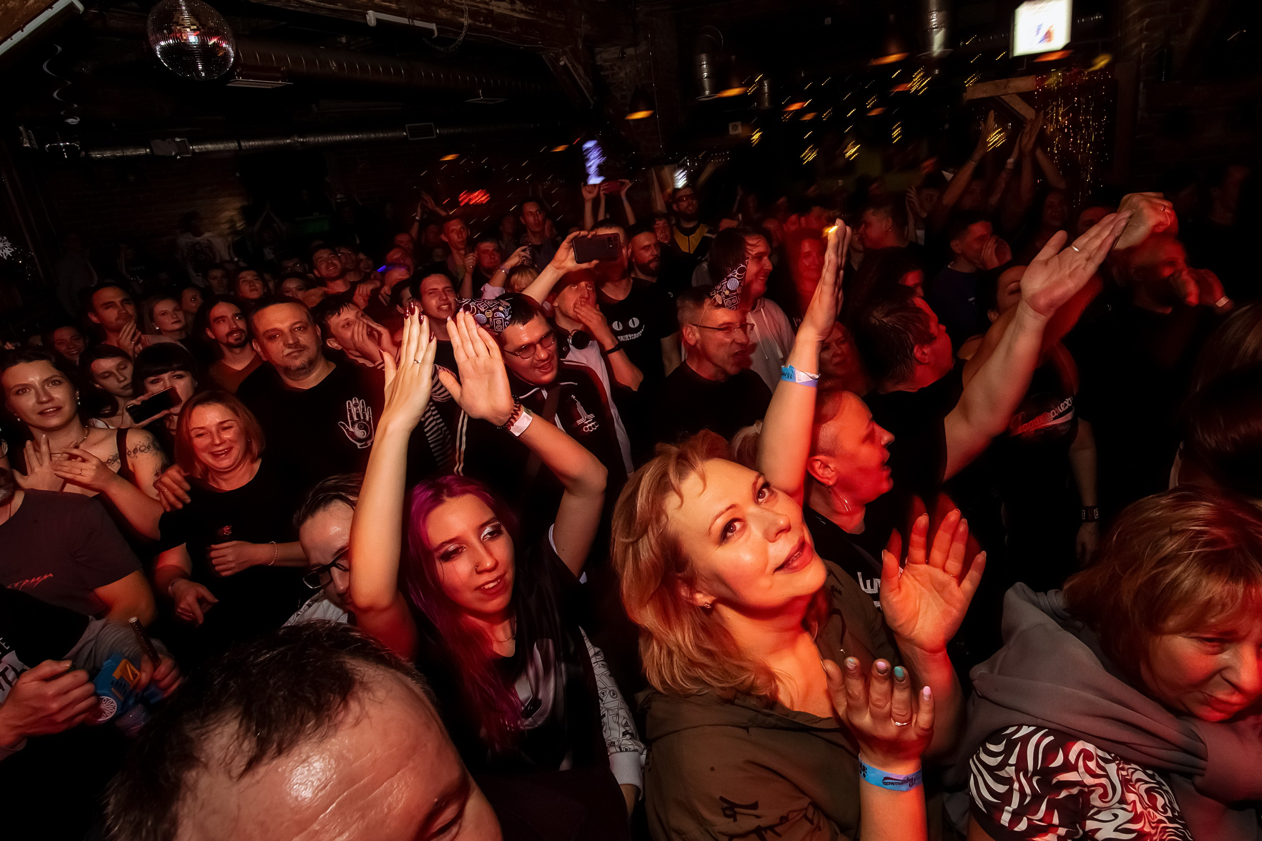 РАДИОПОМЕХИ. Фотограф Елена Богачева (lenalena_na_na_na)