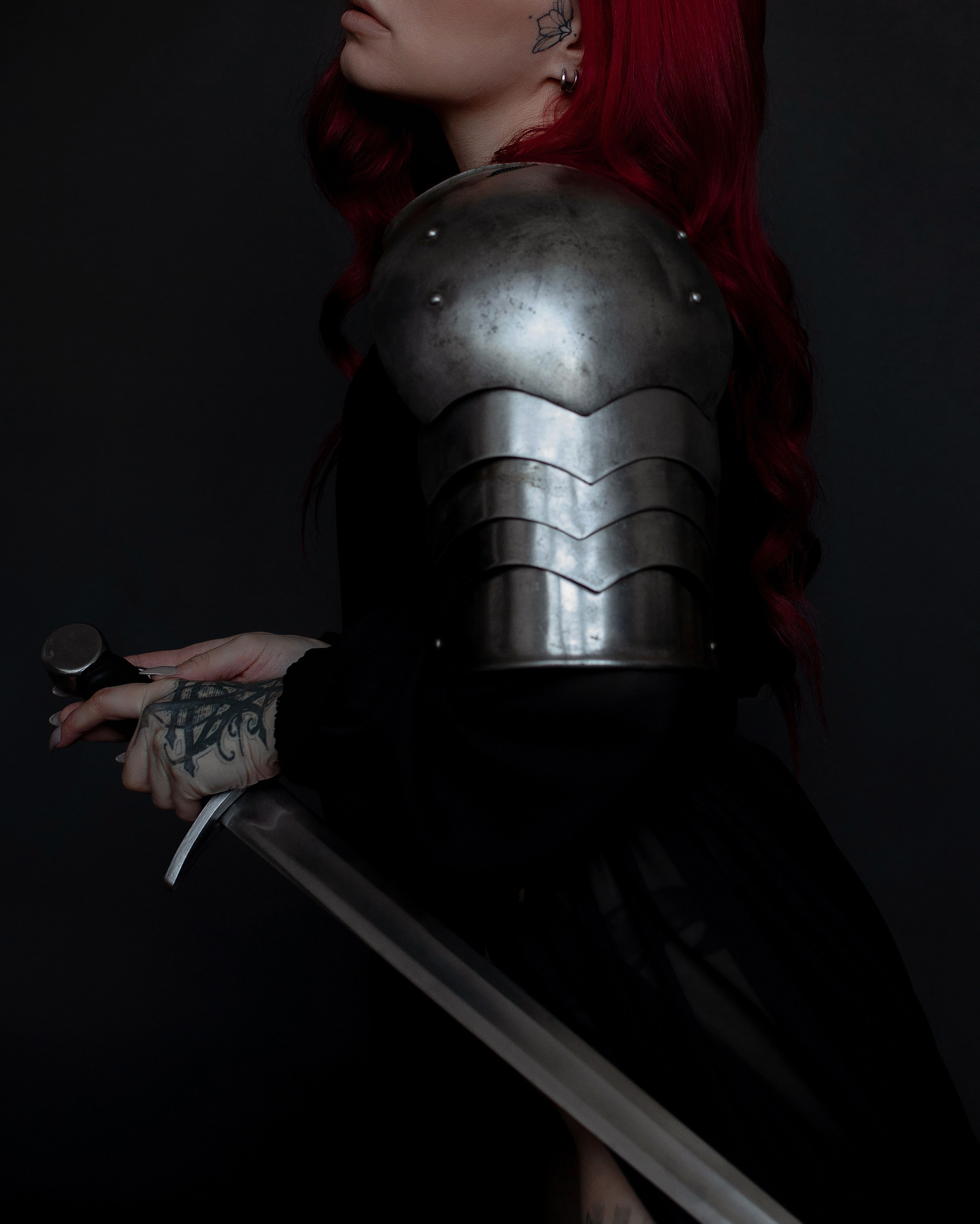 Латный доспех на плечо. Лиза Бродская — фотограф в Москве