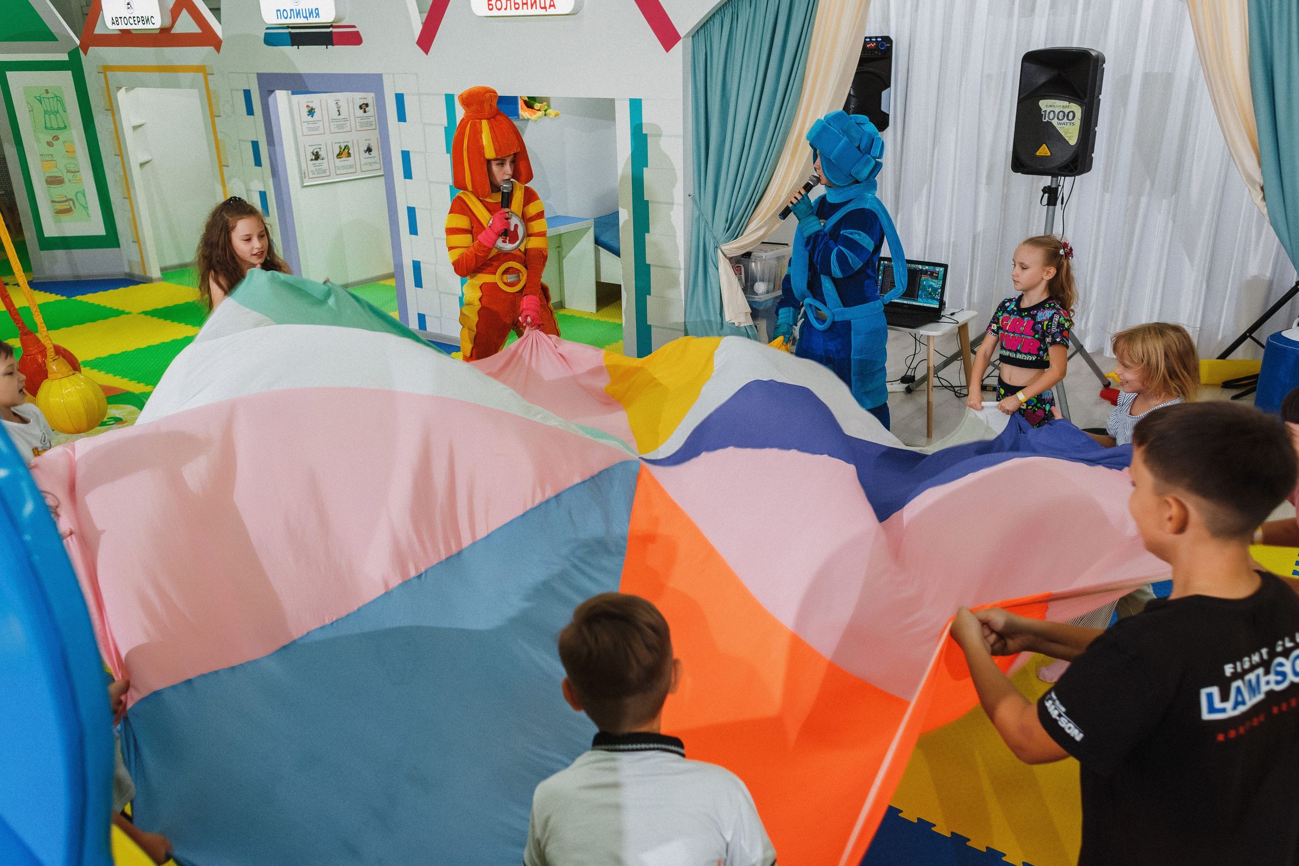 Волшебные моменты: детский праздник в игровой Клумба, Таганрог. Свадебный и семейный фотограф в Таганроге Бакарюк Антон