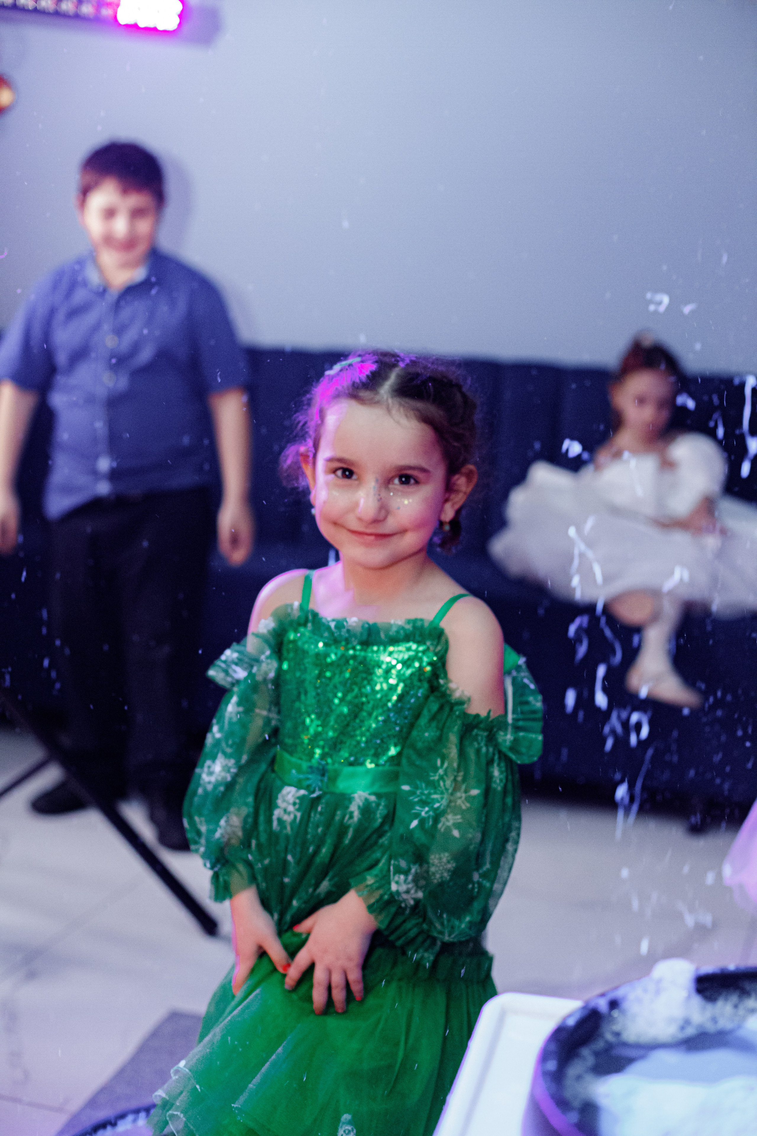 ASIA'S BIRTHDAY PARTY. Photokarish