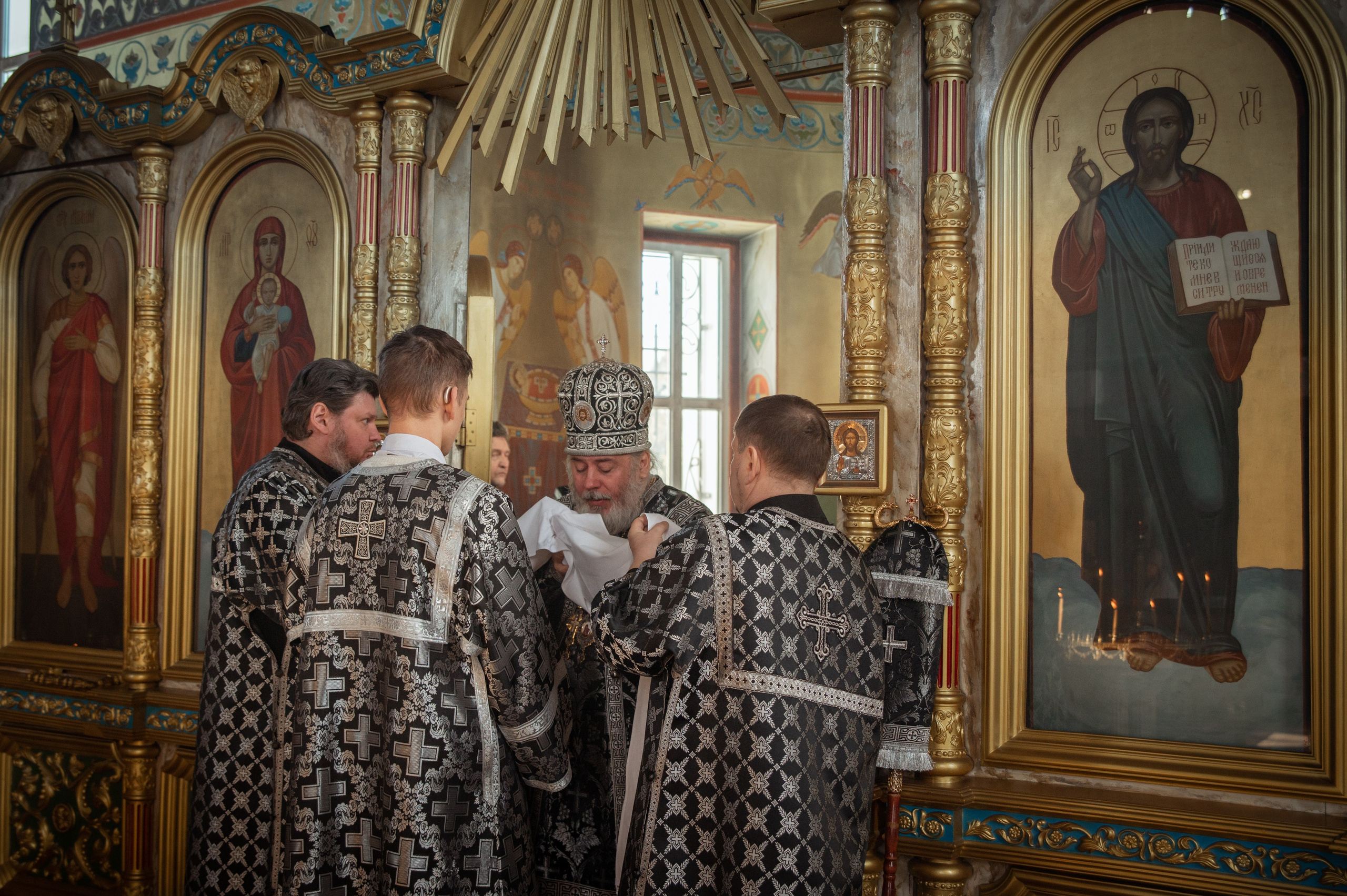 Преждеосвящение Даров. Храм Серафима Саровского. Церковный, семейный и репортажный фотограф Волгоград, Волжский
