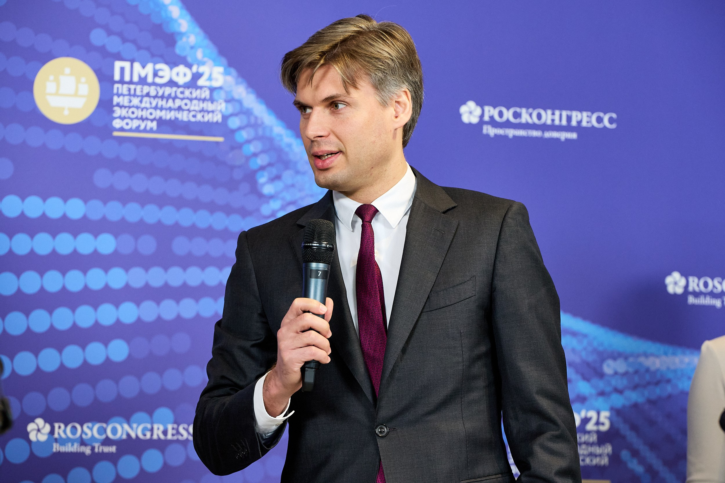 Бизнес. Егор Тутубалин