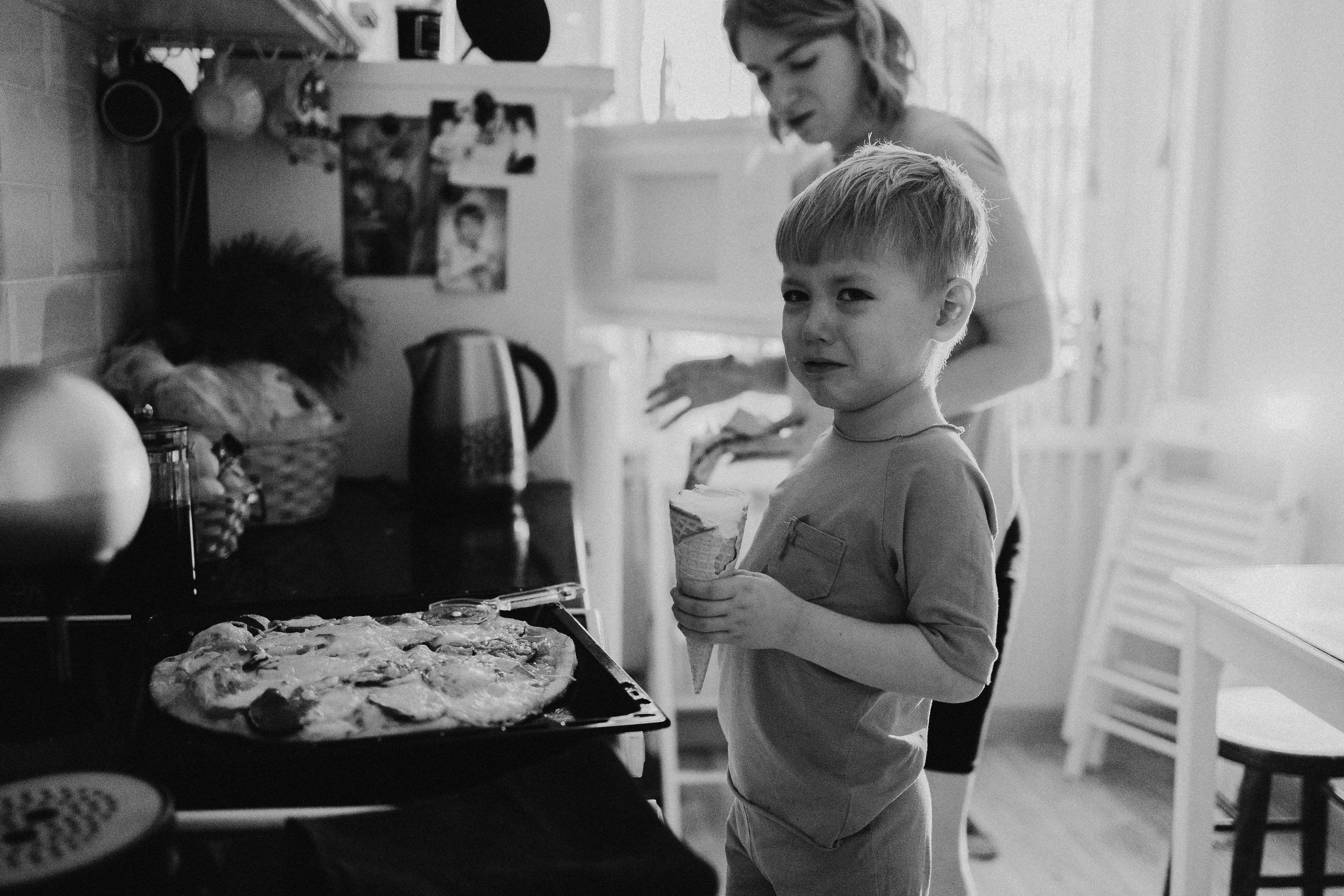 Пицца. Женя. Огоньки. Фотограф Настя Леонова