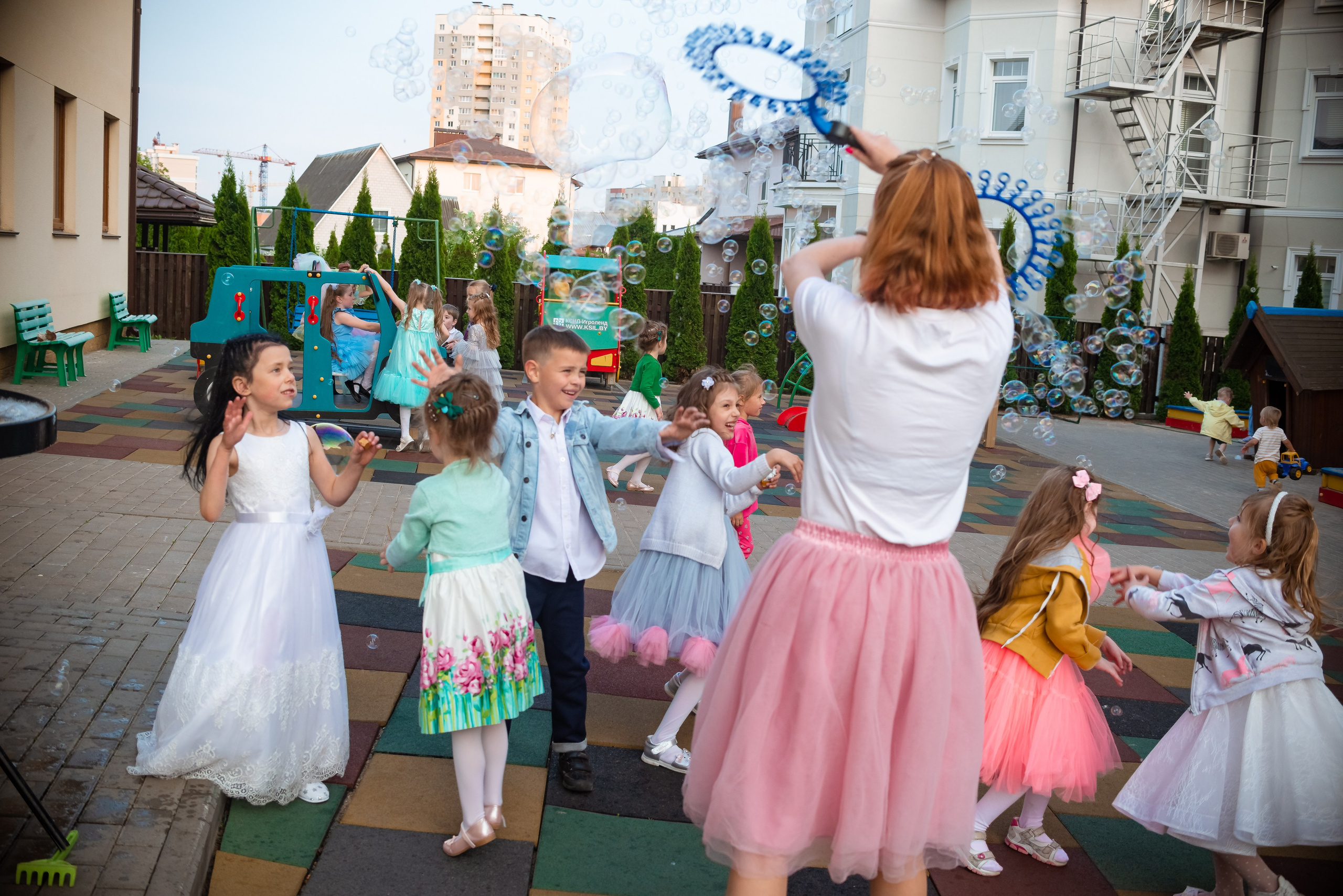 Выпускной утренник 2023. Семейный фотограф на выписку из роддома и крещение Минск Настя Гришук