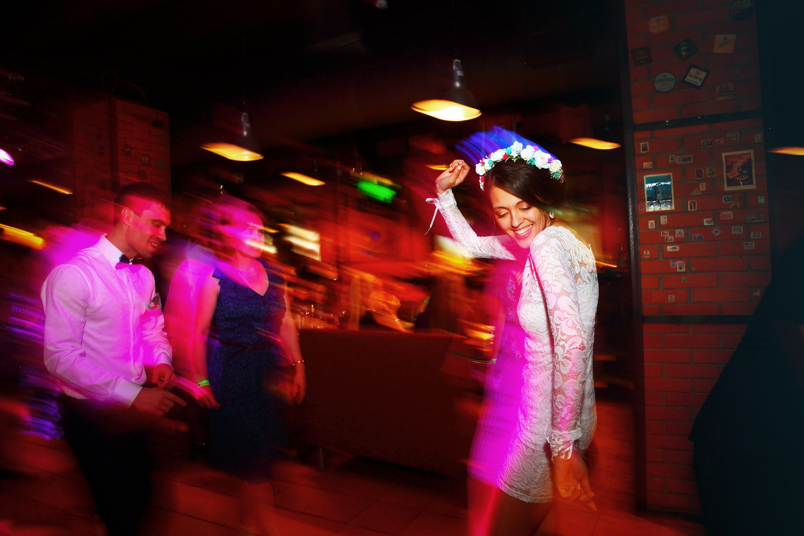 Радостные эмоциональные женятся. Свадебный и репортажный фотограф в Ярославле и Санкт-Петербурге Роман Микрюков