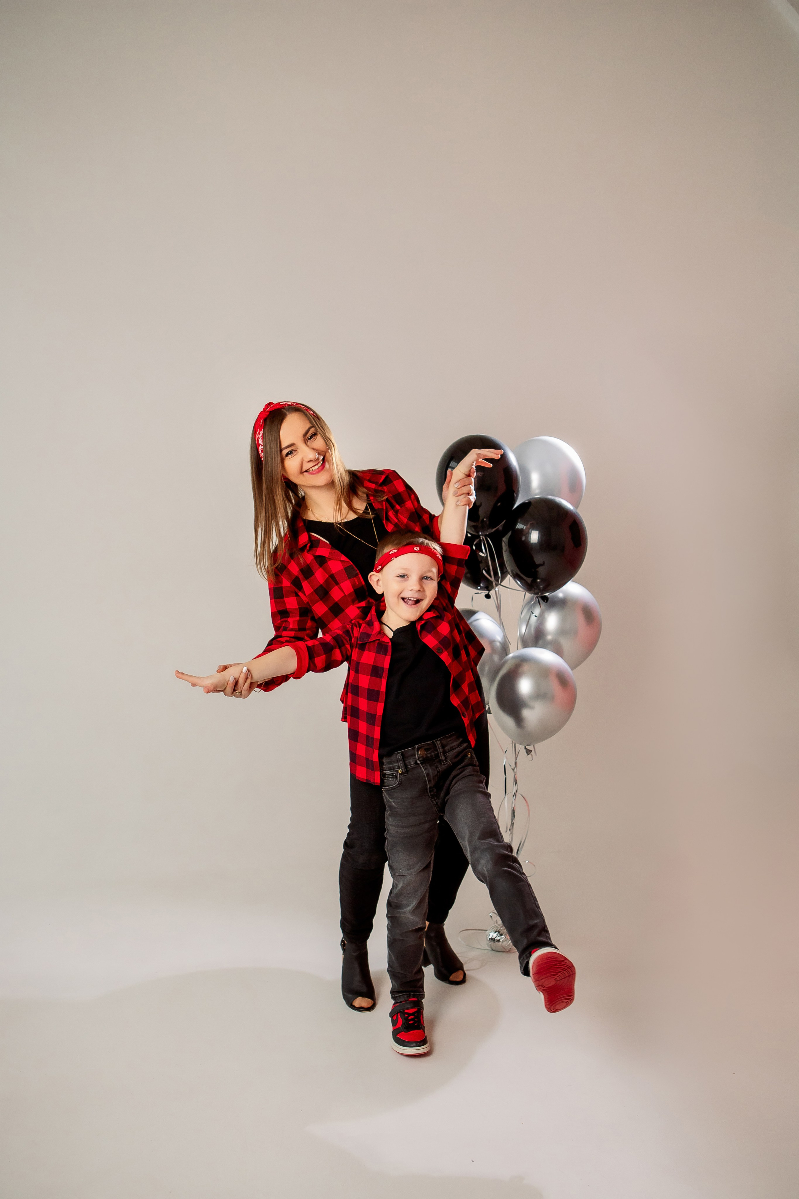 Мама и сын. Семейный детский фотограф. Фотосессия в Минске