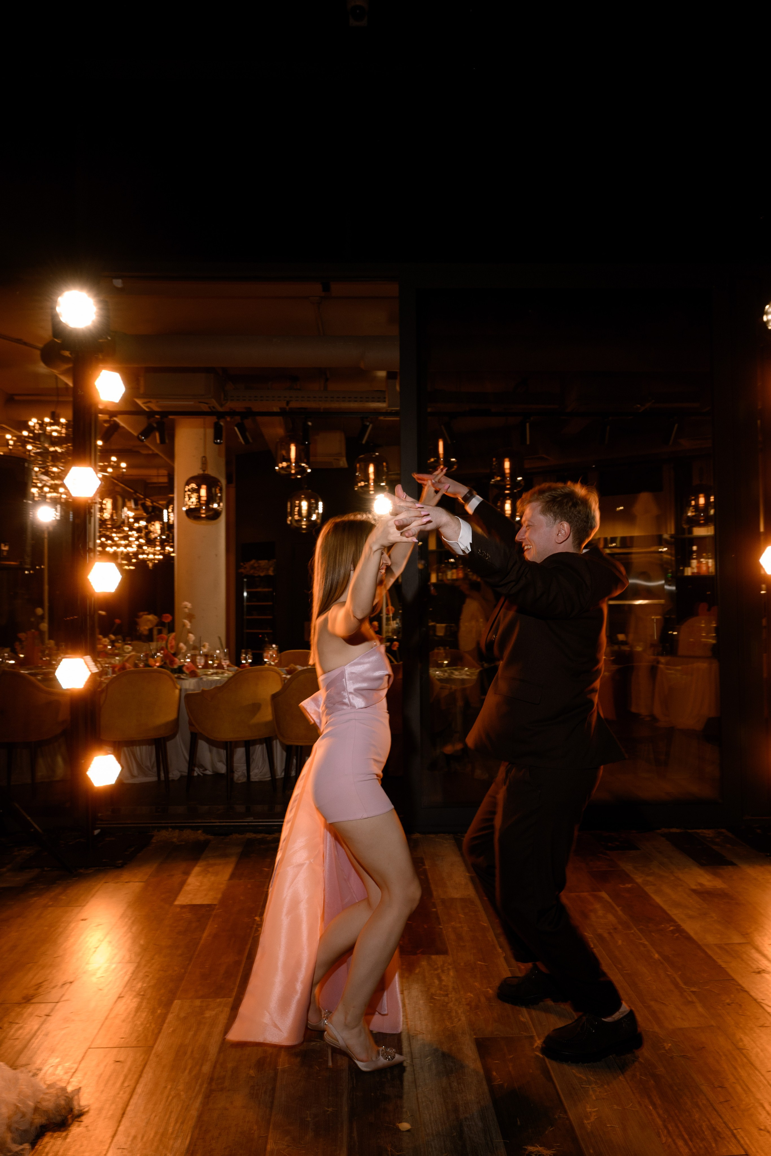 На берегу залива. Свадебный фотограф в Санкт-Петербурге, Москве, СПб Сергей Поддубный