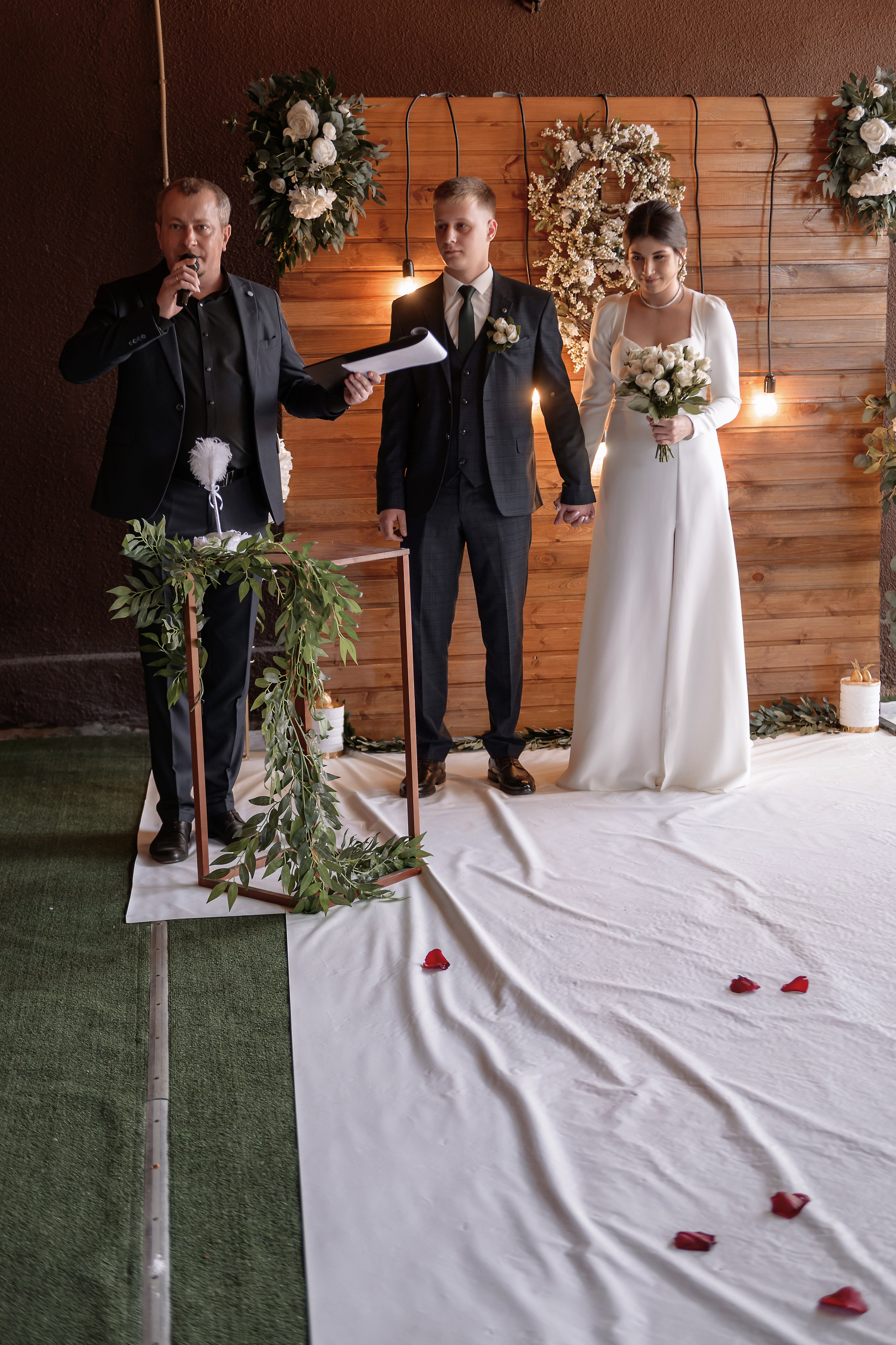 Эдуард и Виктория. Свадебный фотограф Белгород Валуйки Старый Оскол Воронеж
