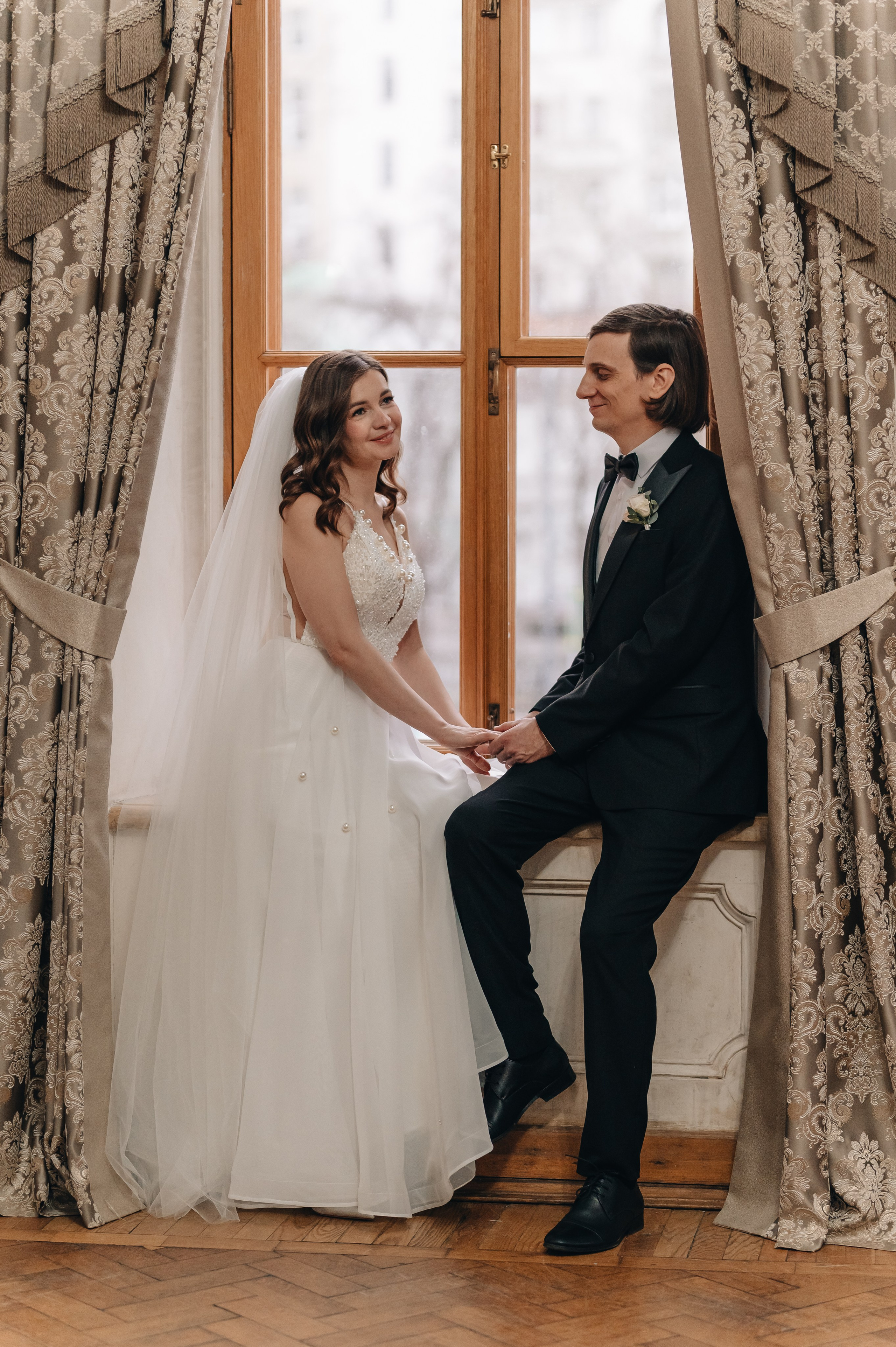 Свадебная фотосессия в библиотеке им. Пушкина. Портретный фотограф Москва Светлана Кашура