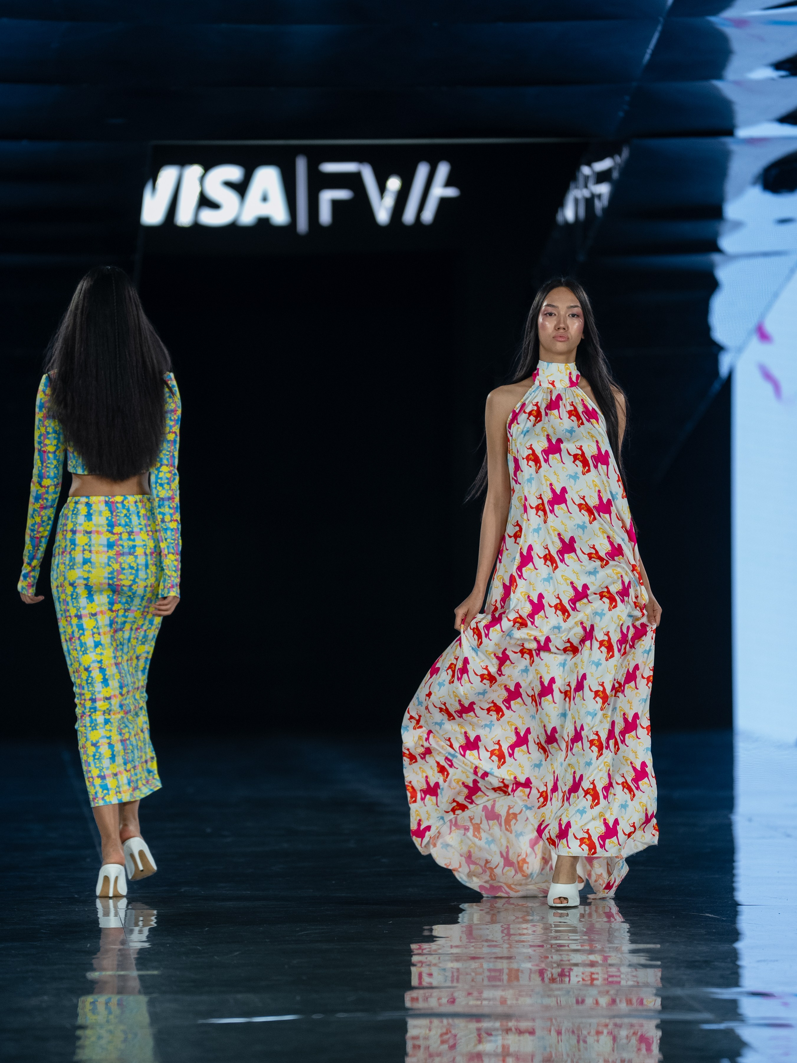 Visa Fashion Week Studio 4353. Сайт Алматинского НЮ АРТ, будуар и фэшн фотографа Дениса Карпенко