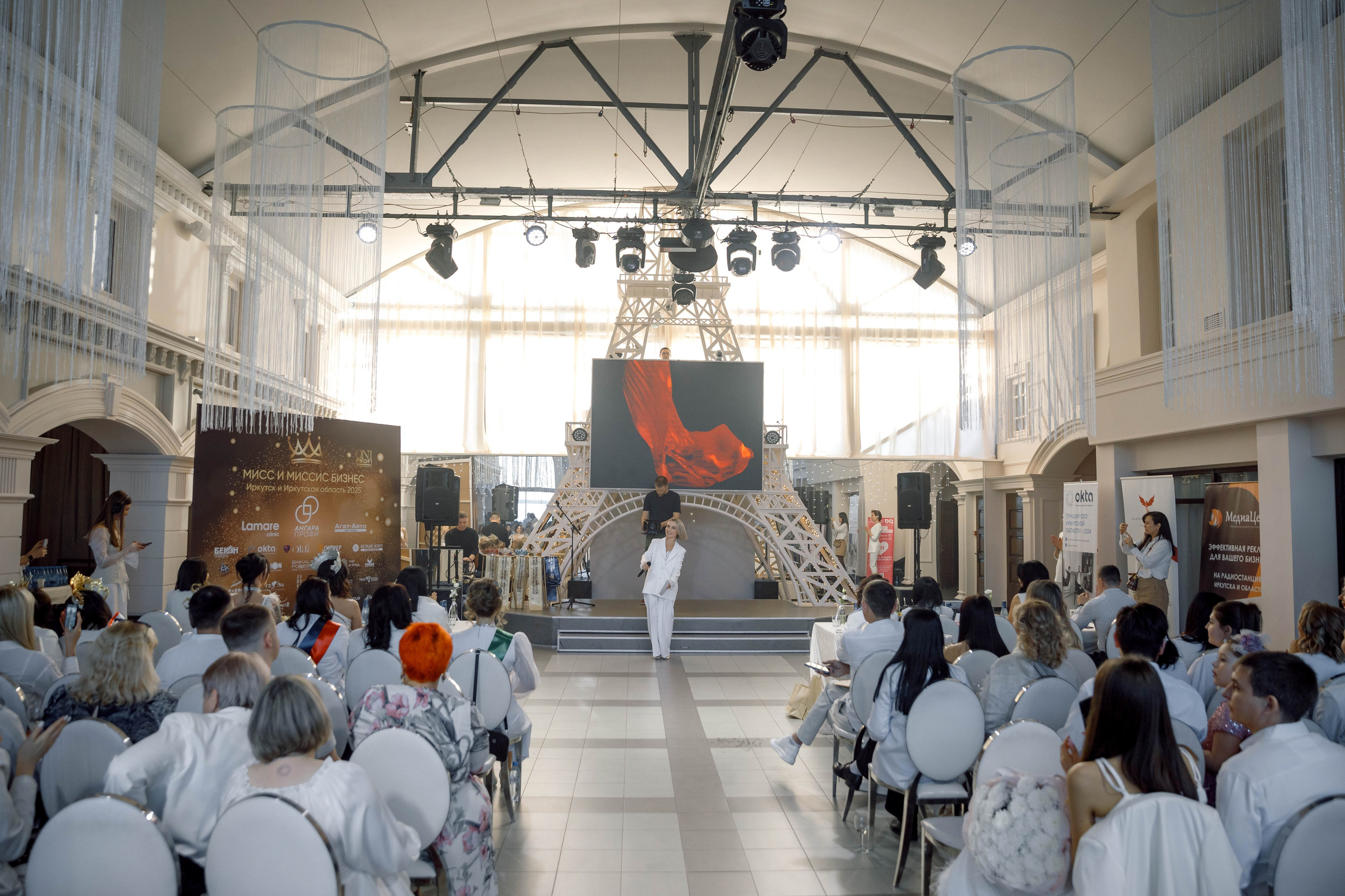 Мисс и Миссис Бизнес Иркутск 2025 (открытие, рест. Париж). Свадебный фотограф Иркутск, репортажный фотограф Иркутск