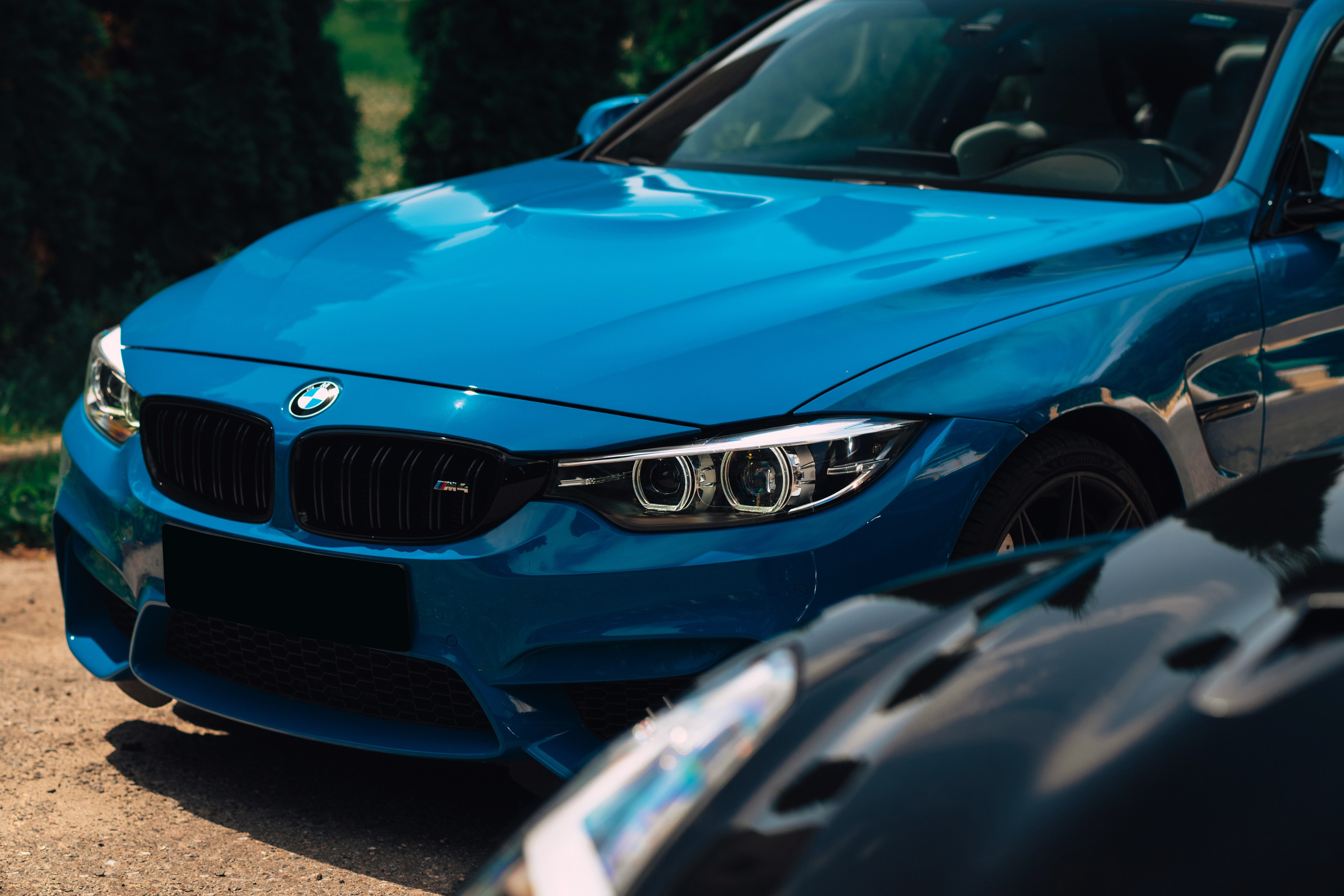 BMW M4 и GT-R 35. DeLorein