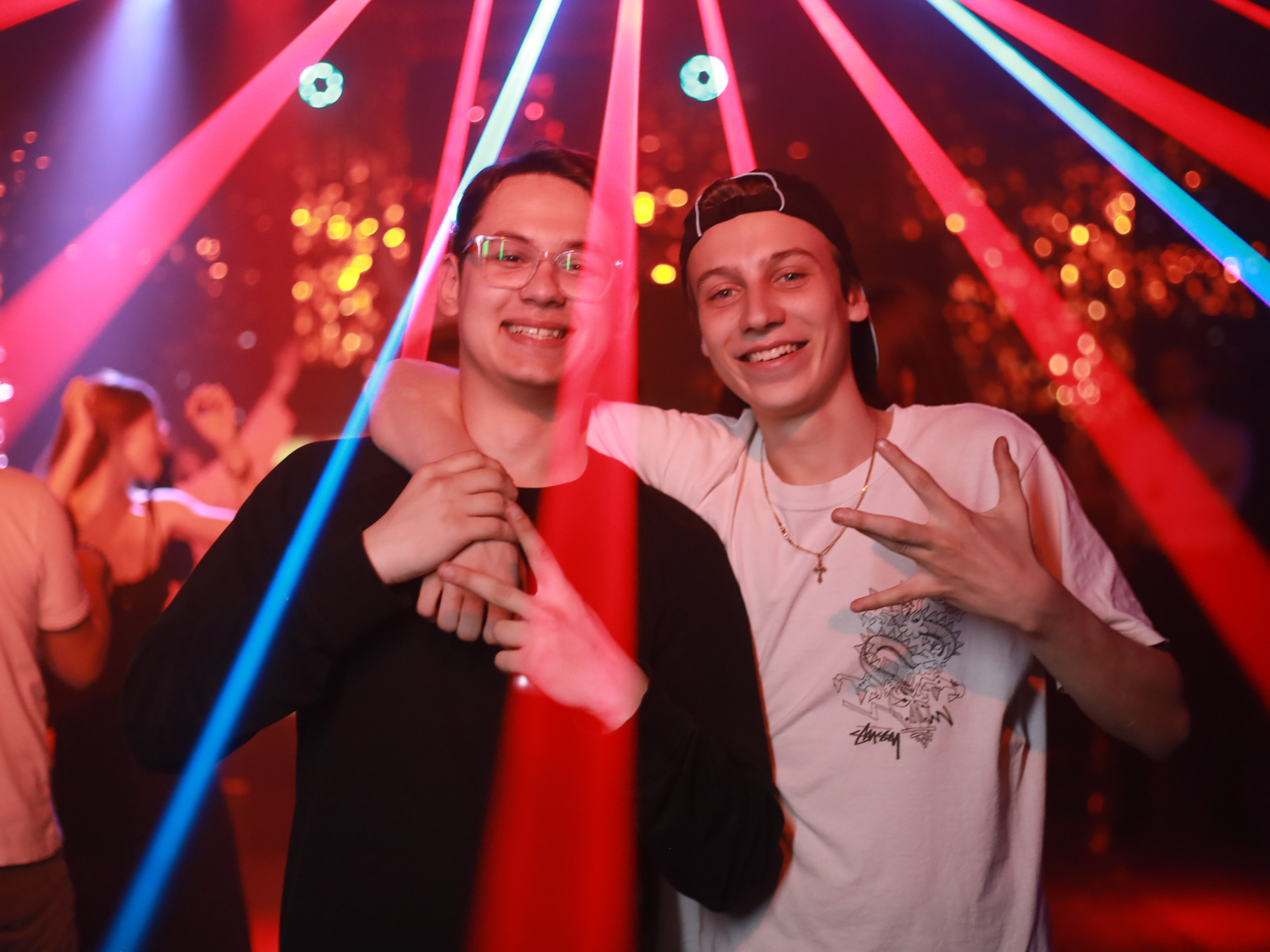 Клуб Резиденция лучшее. Контакты