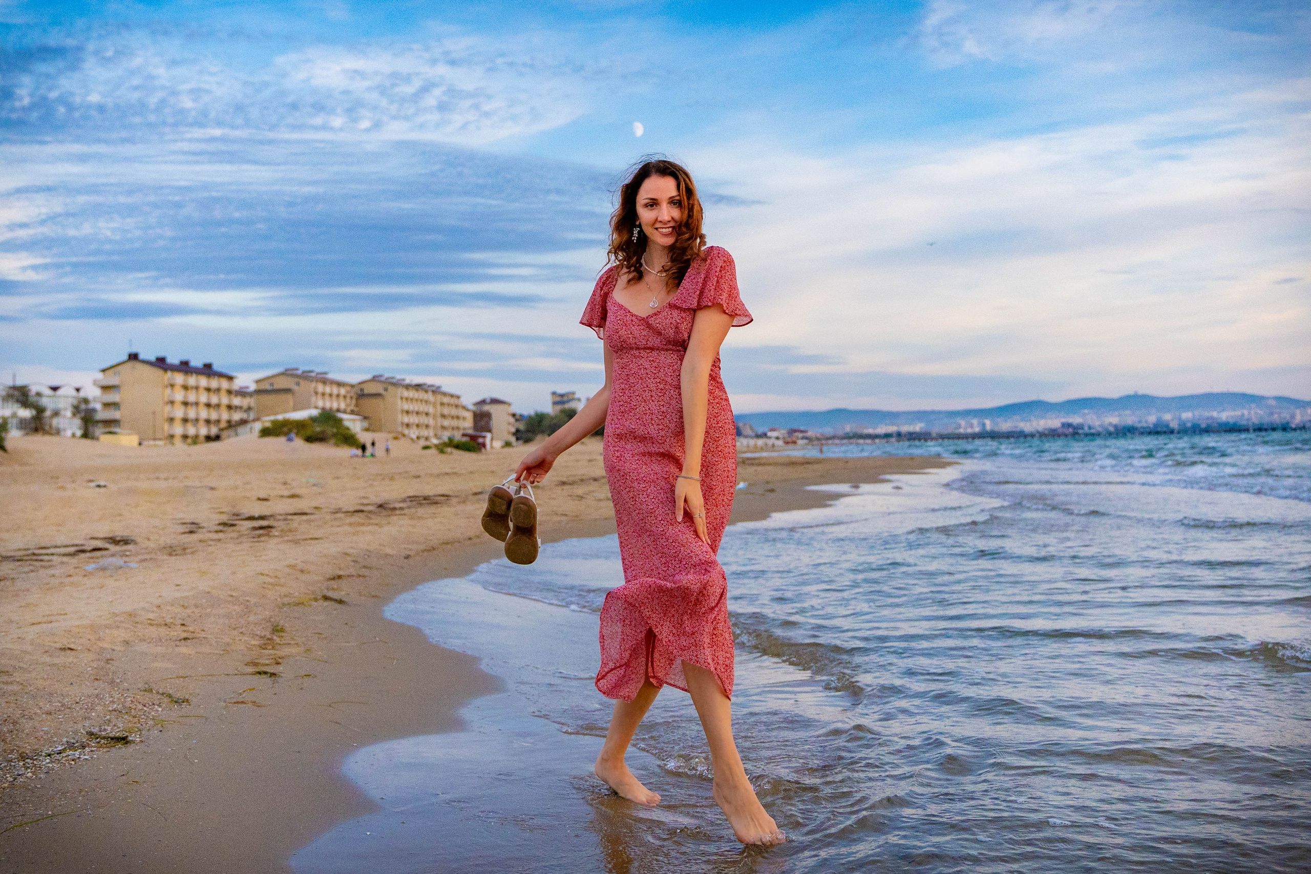 Фотоссесия в Анапе на пляже в октябре. Семейный и детский фотограф Екатерина Черняева. Снимаю портреты, love story, фотопрогулки, работаю на улице, в кафе, студии, дома у клиента