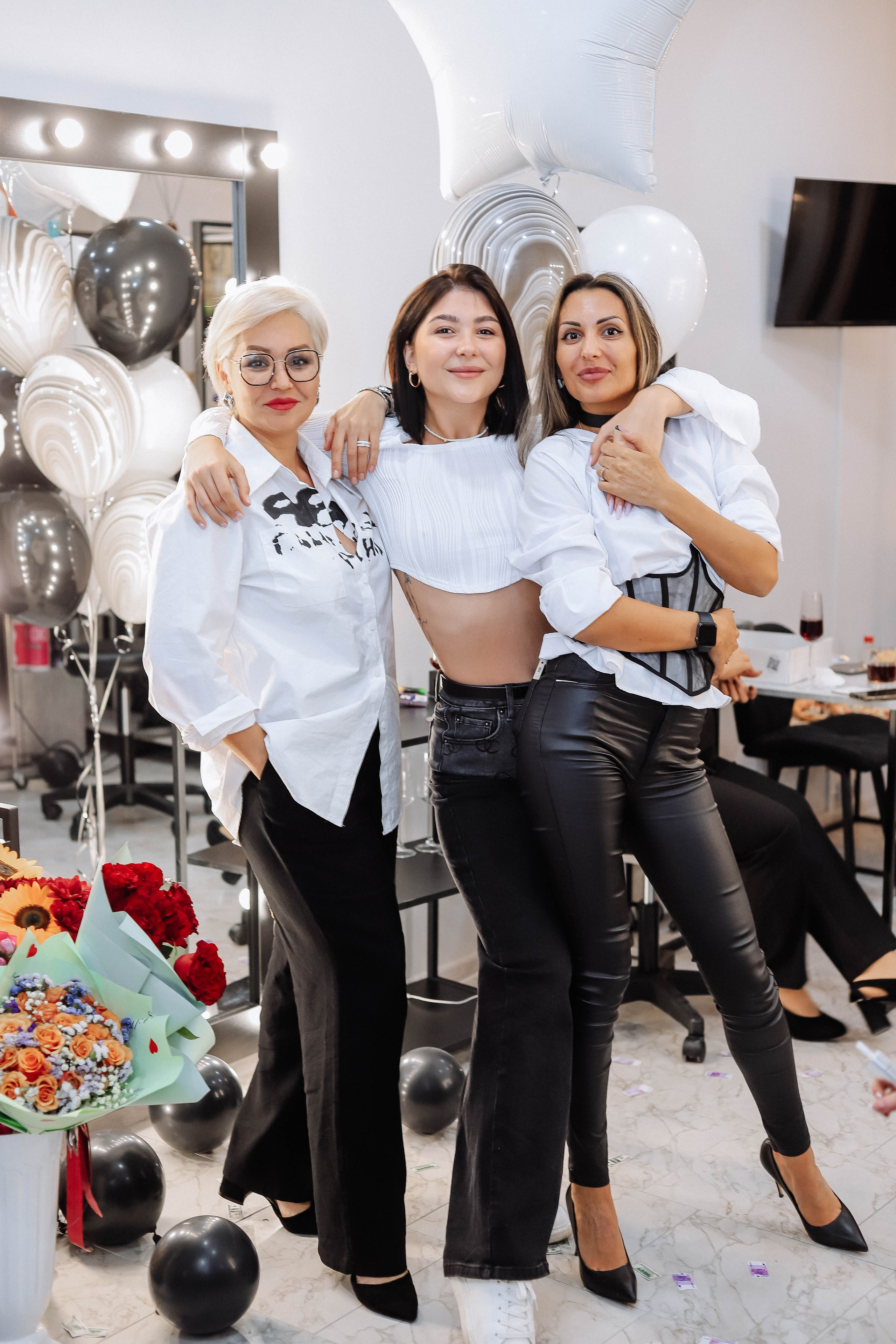 Открытие салона Black&White. Женский/Детский фотограф в Симферополе Вероника Слепогина