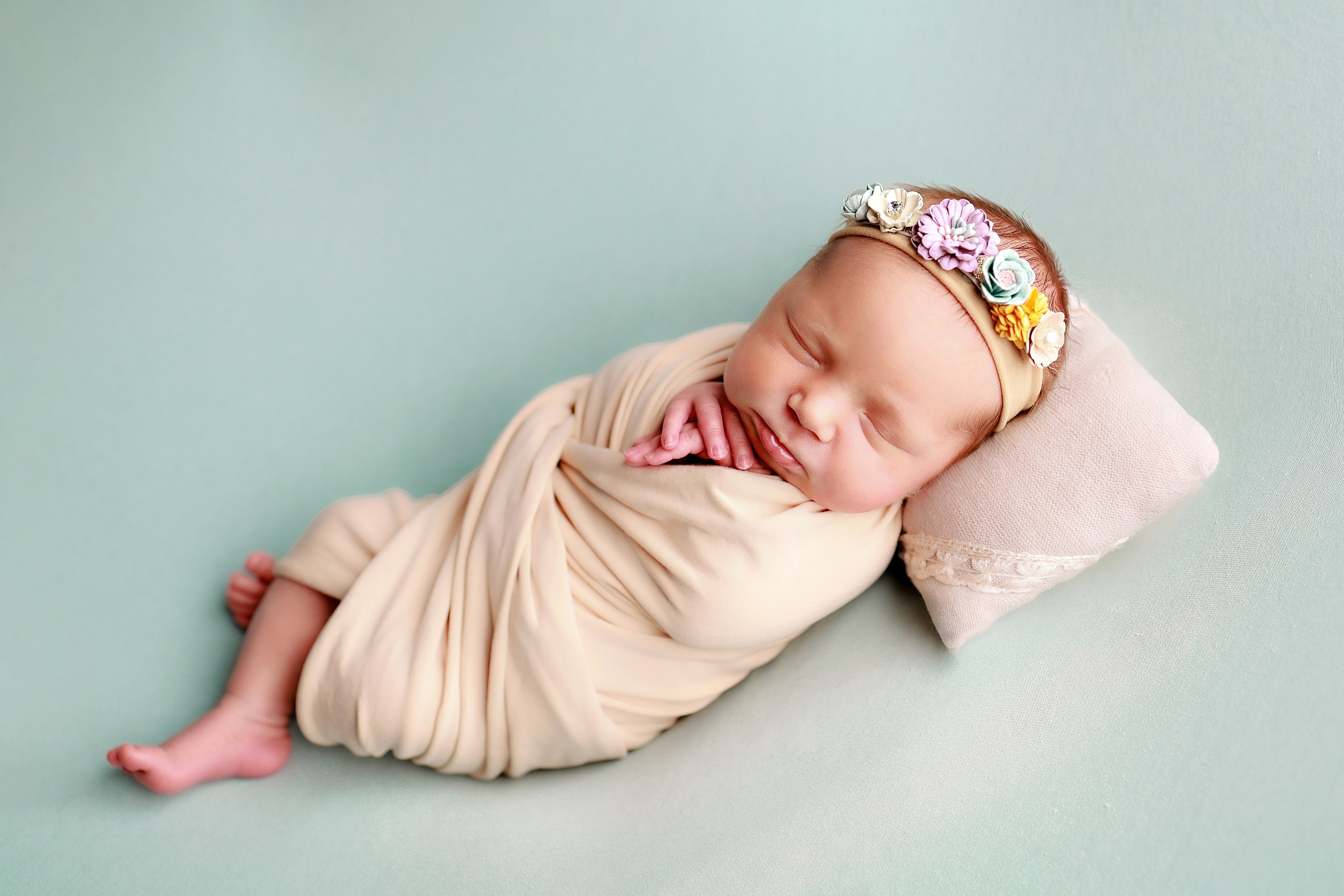 Новорожденные. Фотограф Ханты-Мансийск