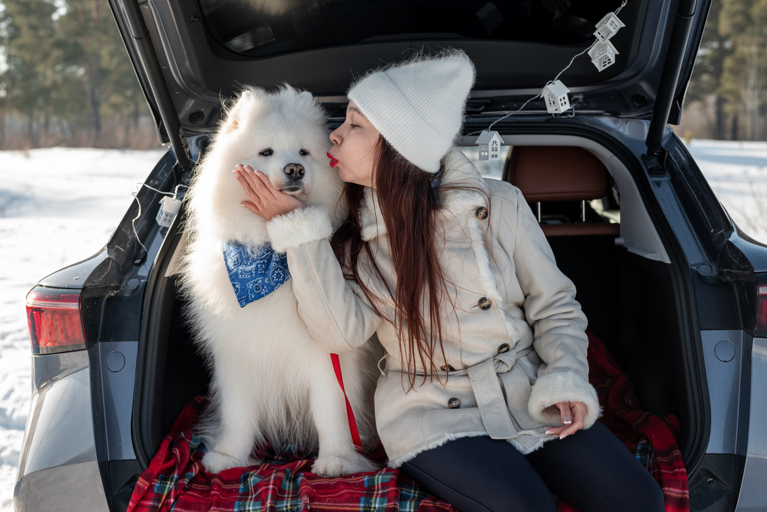 Фотопроект с Платоном и машиной на улице. Фотограф в городе Салават