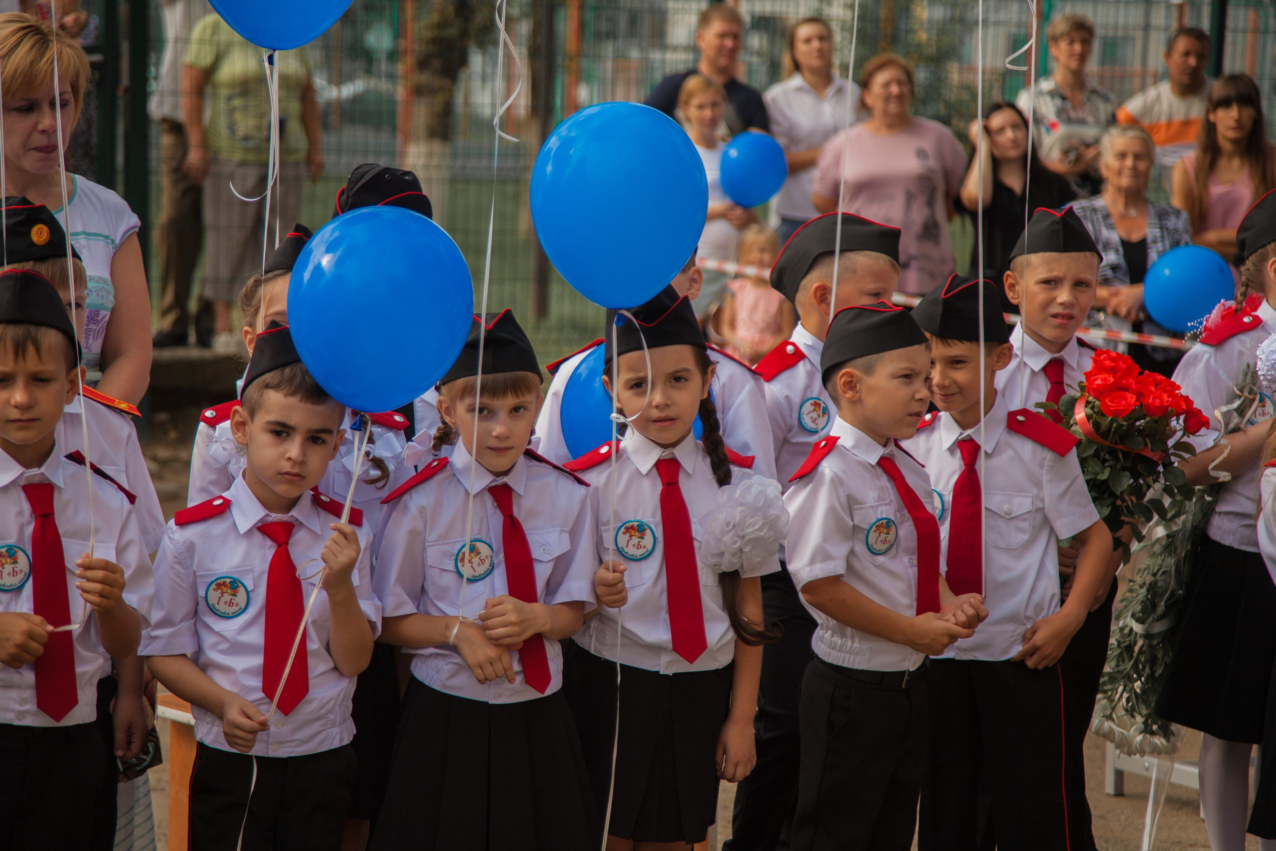 Линейка 1 сентября. Свадебный и семейный фотограф в Армавире