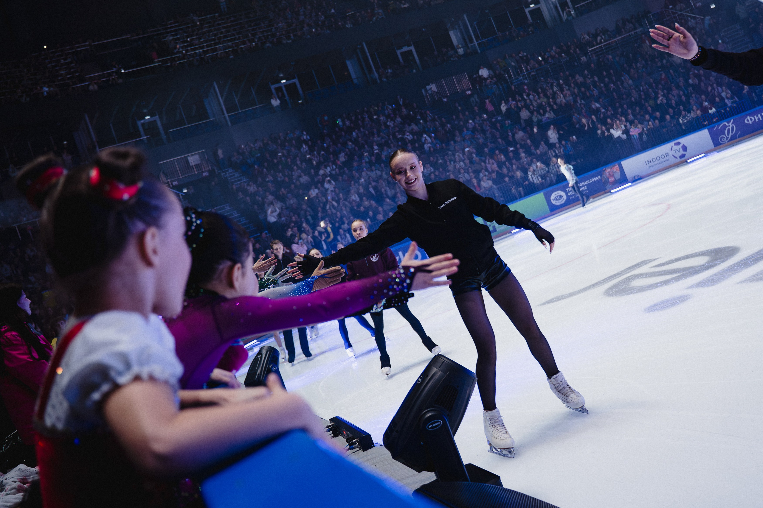Шоу Этери Тутберидзе в Новосибирске. Воробьева Ксения — Спортивный и танцевальный фотограф Новосибирск