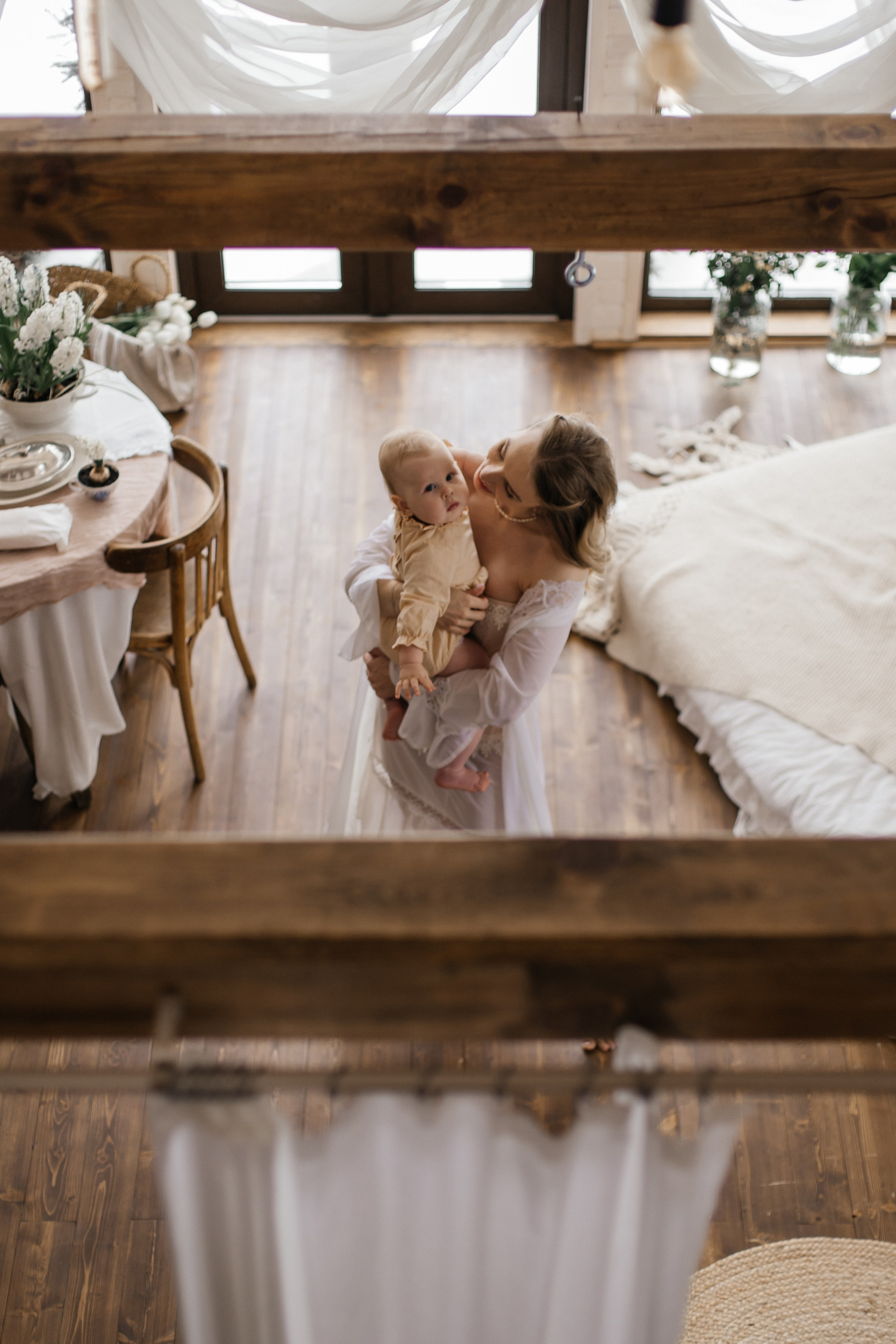 Алиса с мамой Кристиной в нежной семейной фотосессии в Домике Элли г. Пушкино. Семейный и детский фотограф в Сергиев Посаде, Хотьково Якимчук Любовь