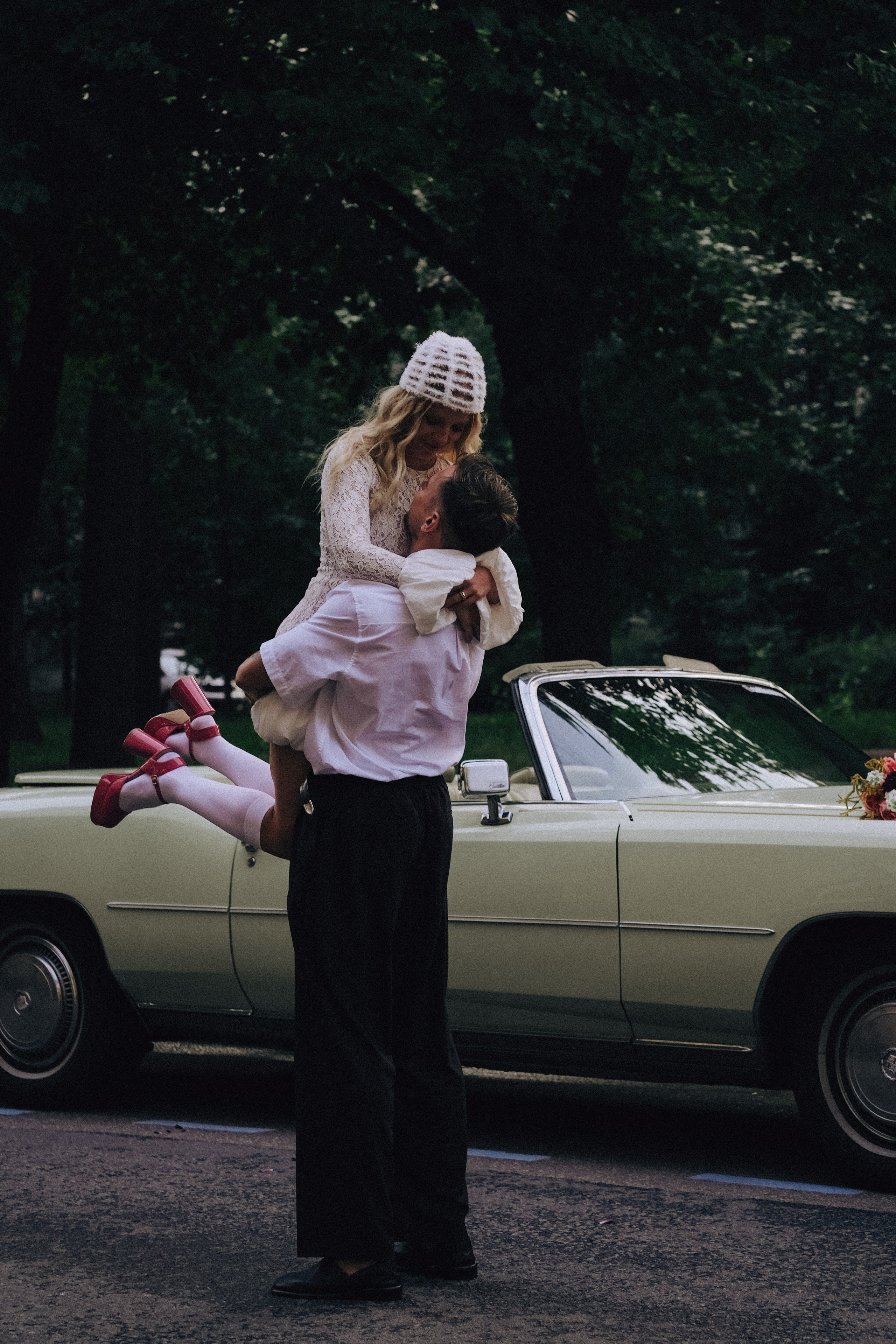 СВАДЕБНАЯ СЬЕМКА С КАБРИОЛЕТОМ В САНТК-ПЕТЕРБУРГЕ НА ПЕТРОГРАДКЕ В ОТЕЛЕ ПАНОРАМИКА. Профессиональный фотограф, Санкт-Петербург — Виктория Богомолова