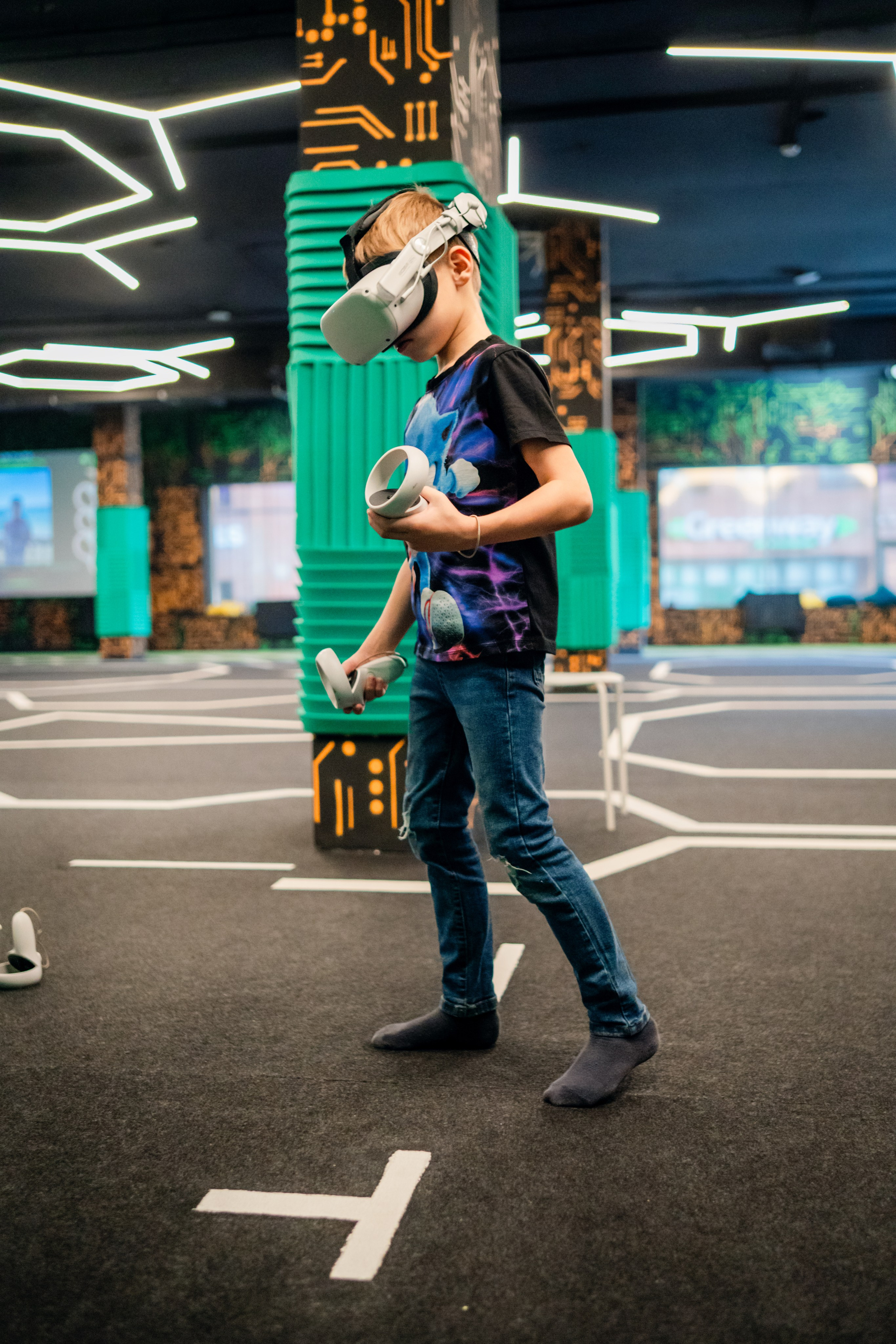 VR (September-October 2024). Felixtones