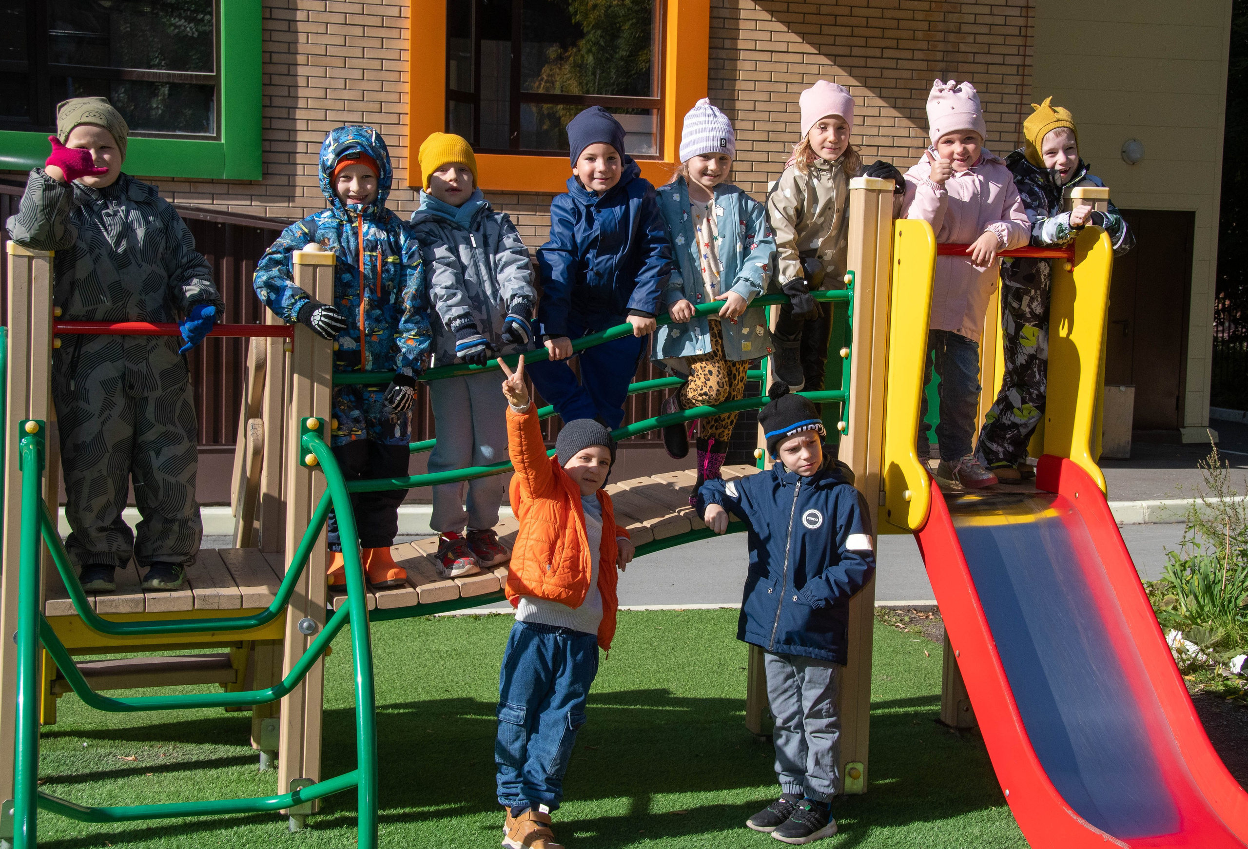 2023 г. День дошкольного работника и прогулка. Репортажный и детский фотограф в Новосибирске