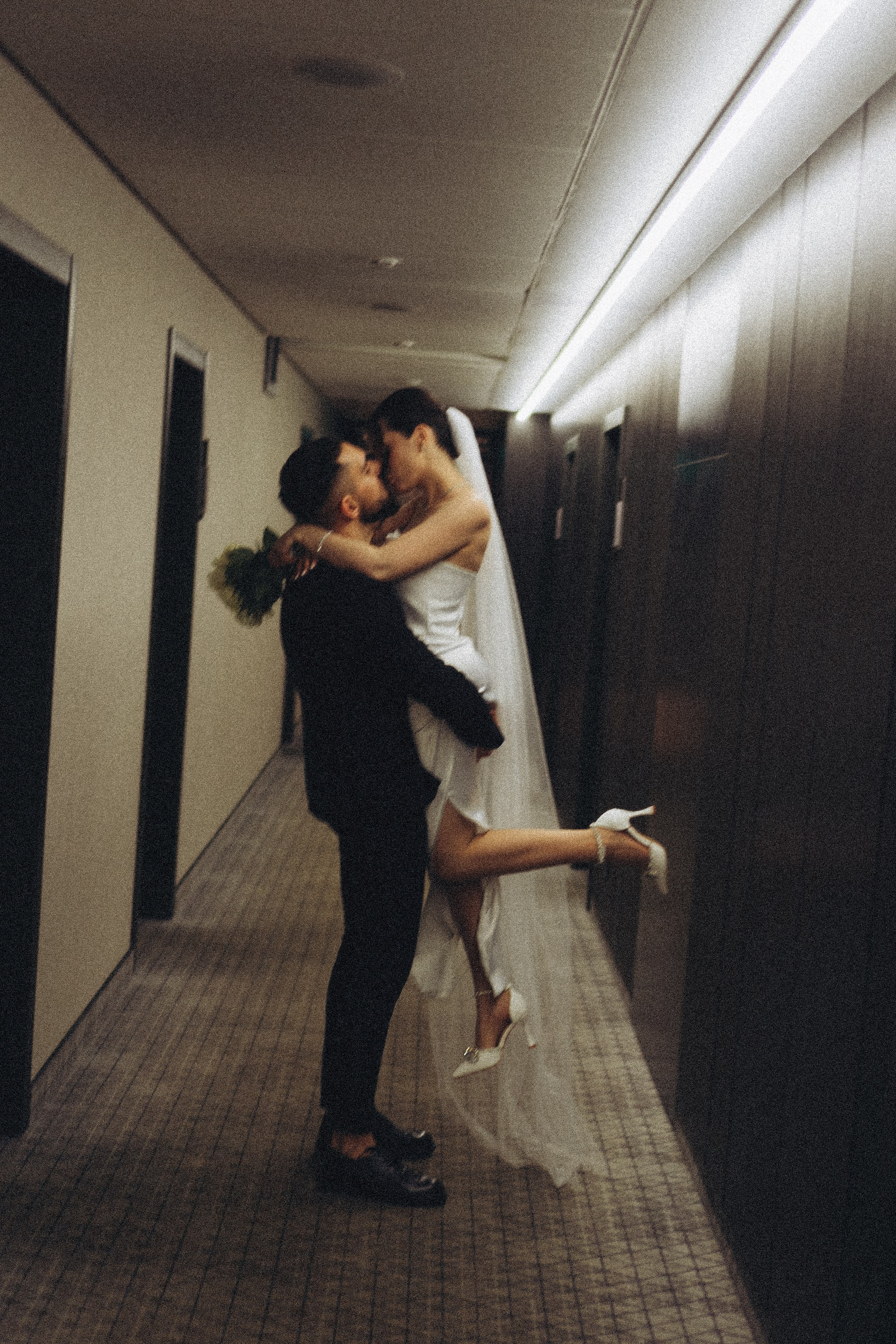 СВАДЕБНАЯ СЬЕМКА СБОРОВ ЖЕНИХА И НЕВЕСТЫ В ОТЕЛЕ И ТАКЖЕ ФОТОСЕССИИЯ В ОТЕЛЕЕ МЕГАПОЛИС БРЯНСК. Профессиональный фотограф, Санкт-Петербург — Виктория Богомолова