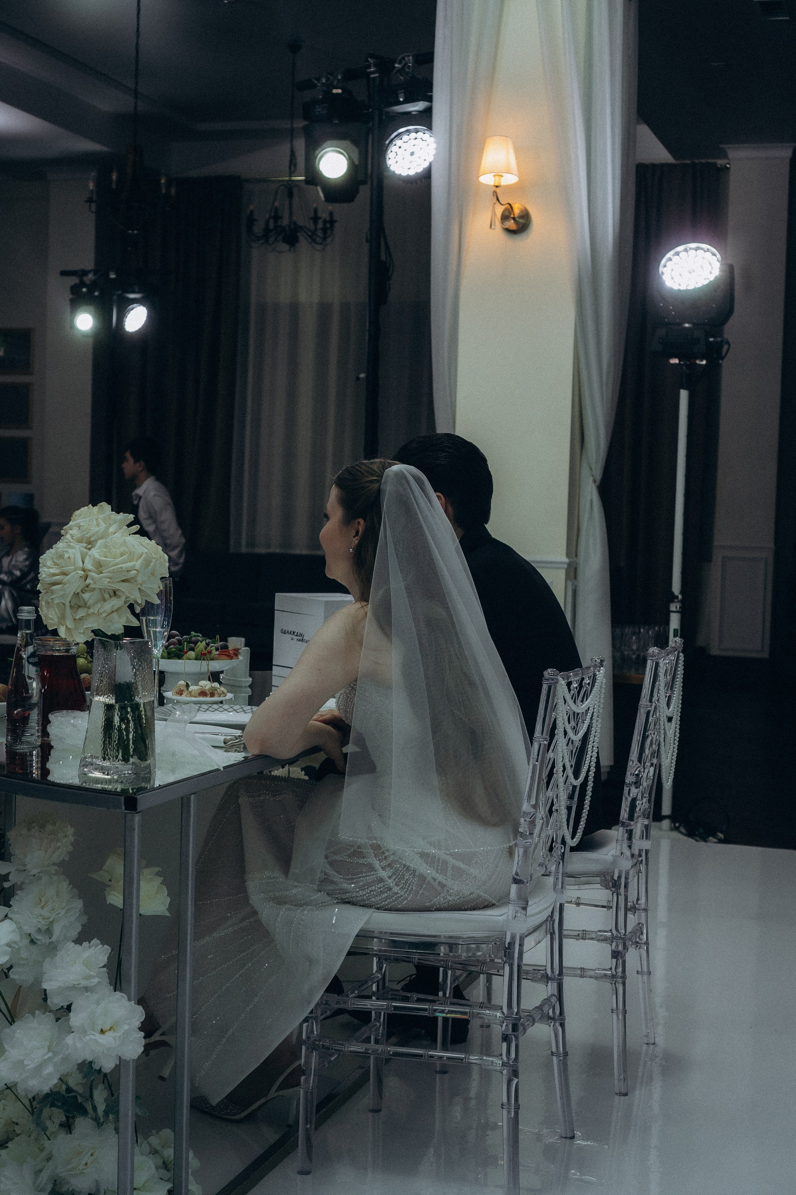 СВАДЕБНАЯ СЬЕМКА СБОРОВ В ОТЕЛЕ И ВЫЕЗД НА ЦЕРЕМОНИЮ (СНЯТО В СИБИРЕ В НИЖНЕВАРТОВСКЕ). Профессиональный фотограф, Санкт-Петербург — Виктория Богомолова