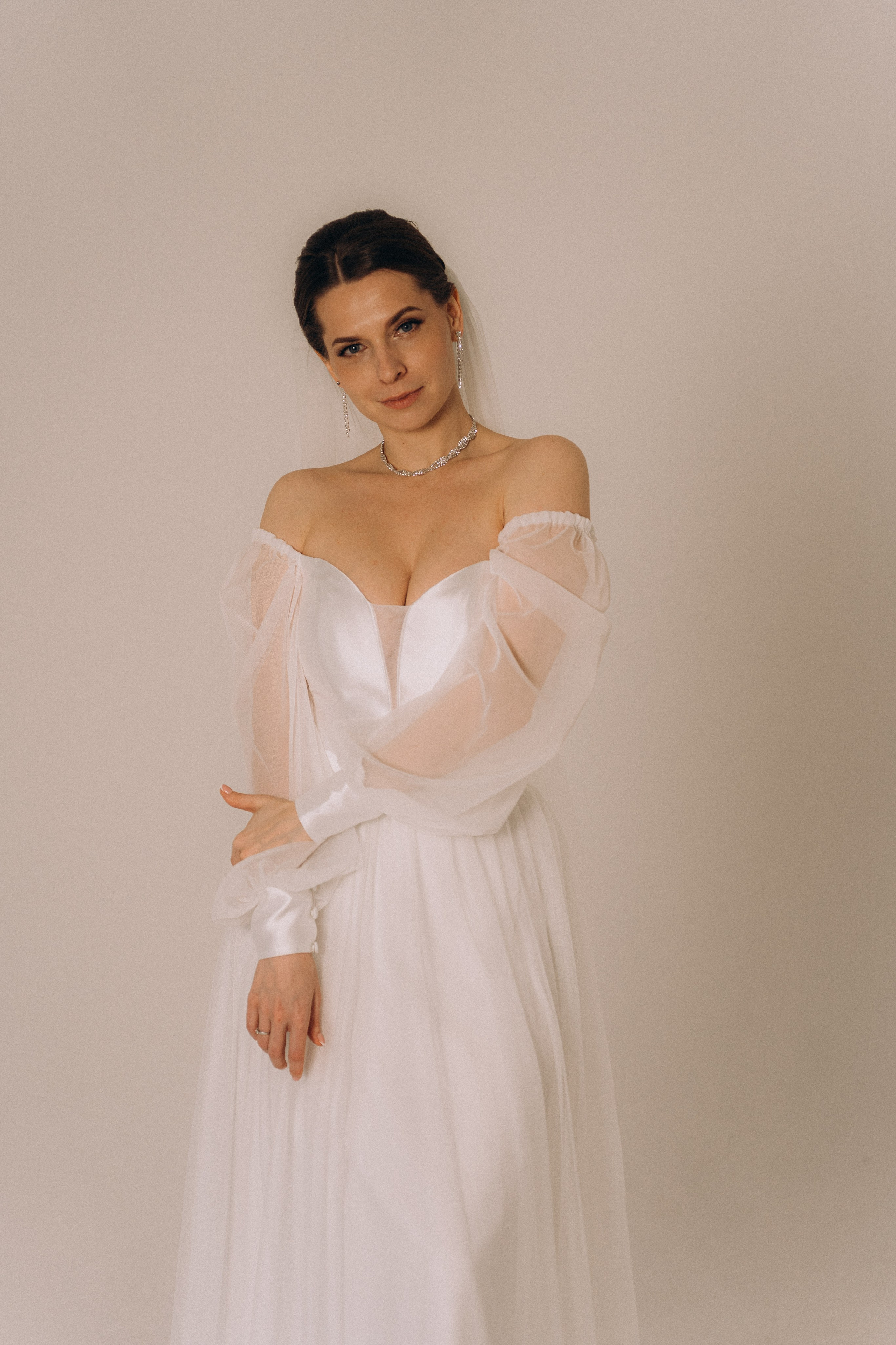 СВАДЕБНАЯ СЬЕМКА ВО ВТОРОМ ДВОРЦЕ (ДЕКАБРЬ) ТАКЖЕ СЬЕМКА В СТУДИИ НА ЧЕРНЫШЕВСКОЙ. Профессиональный фотограф, Санкт-Петербург — Виктория Богомолова