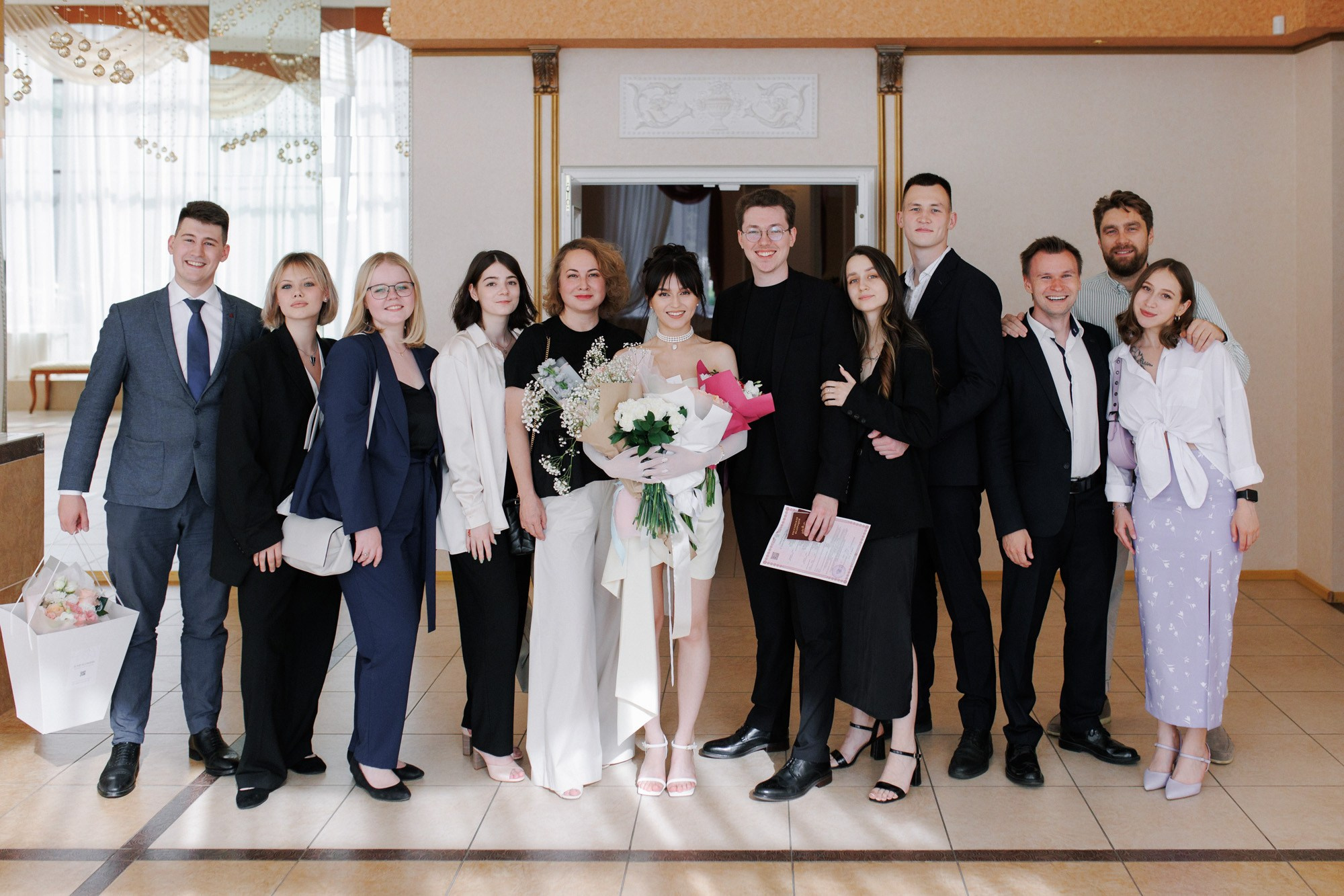 Свадебная фотосессия на Исаакиевской площади. Свадебный фотограф СПБ