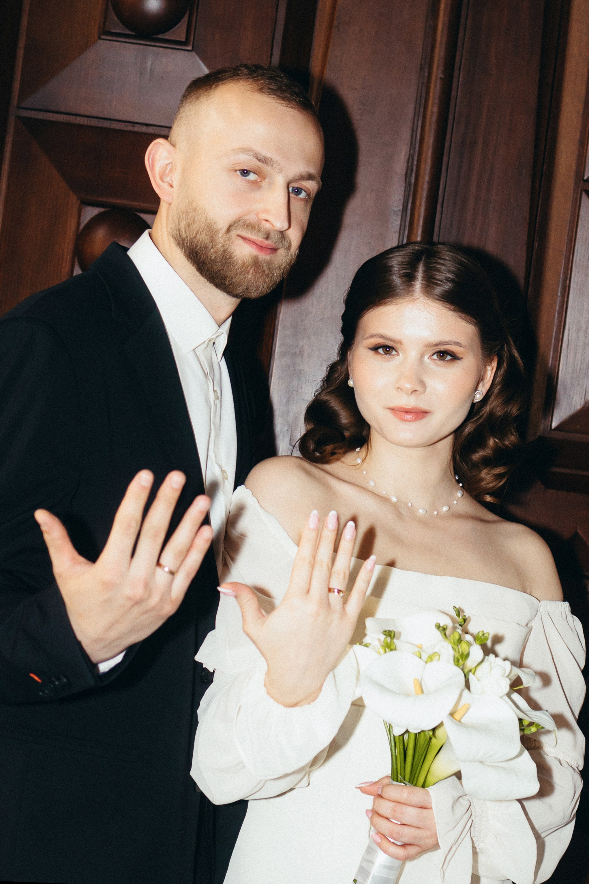 Владимир и Катя, встреча в отеле и роспись в особняке Спиридонова. Свадебный и портретный фотограф в Москве Кристина Золотова