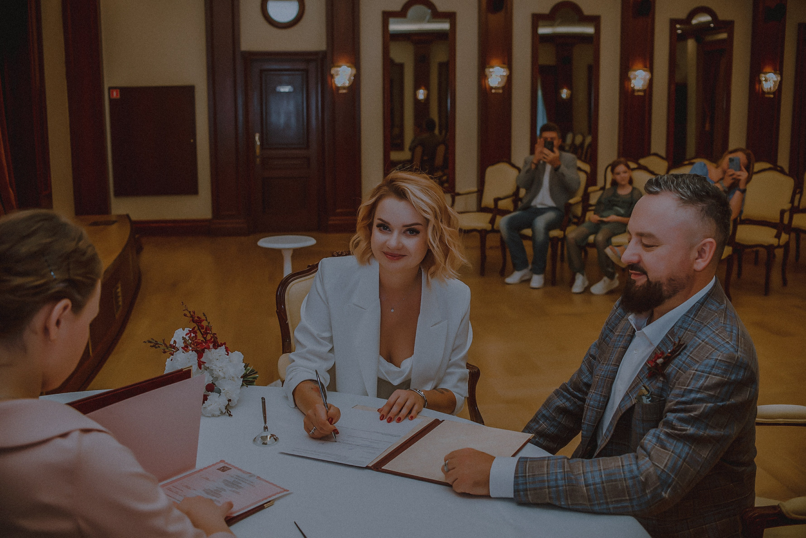 Love.exe: Запущен успешно. Свадебный и семейный фотограф в Москве Сажина Кристина КиМ. Свадебный оператор в Москве Сажин Максим