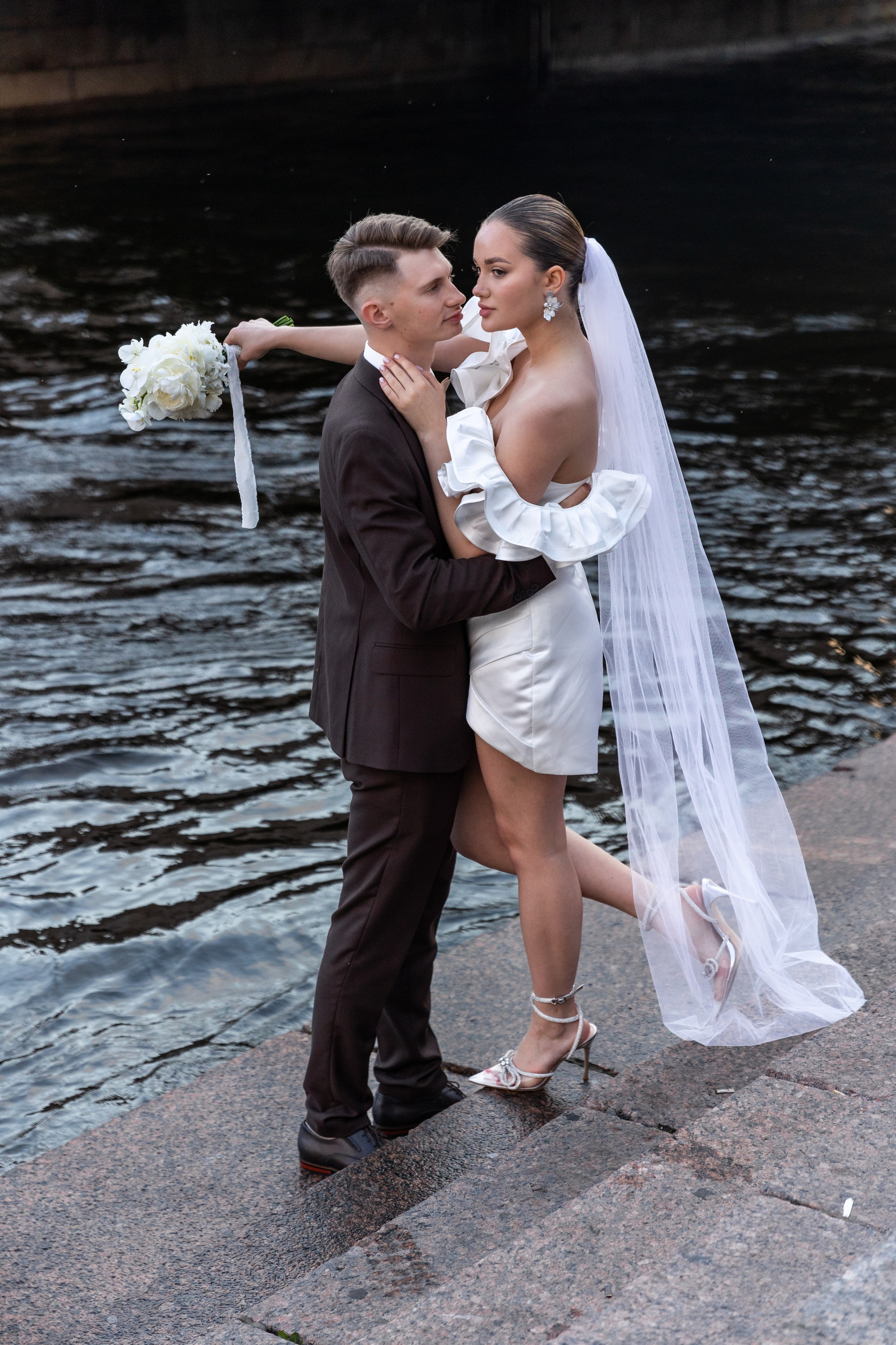 Прогулка в белые ночи. Крис и Лев. Фотограф в Санкт-Петербурге Закута Ольга