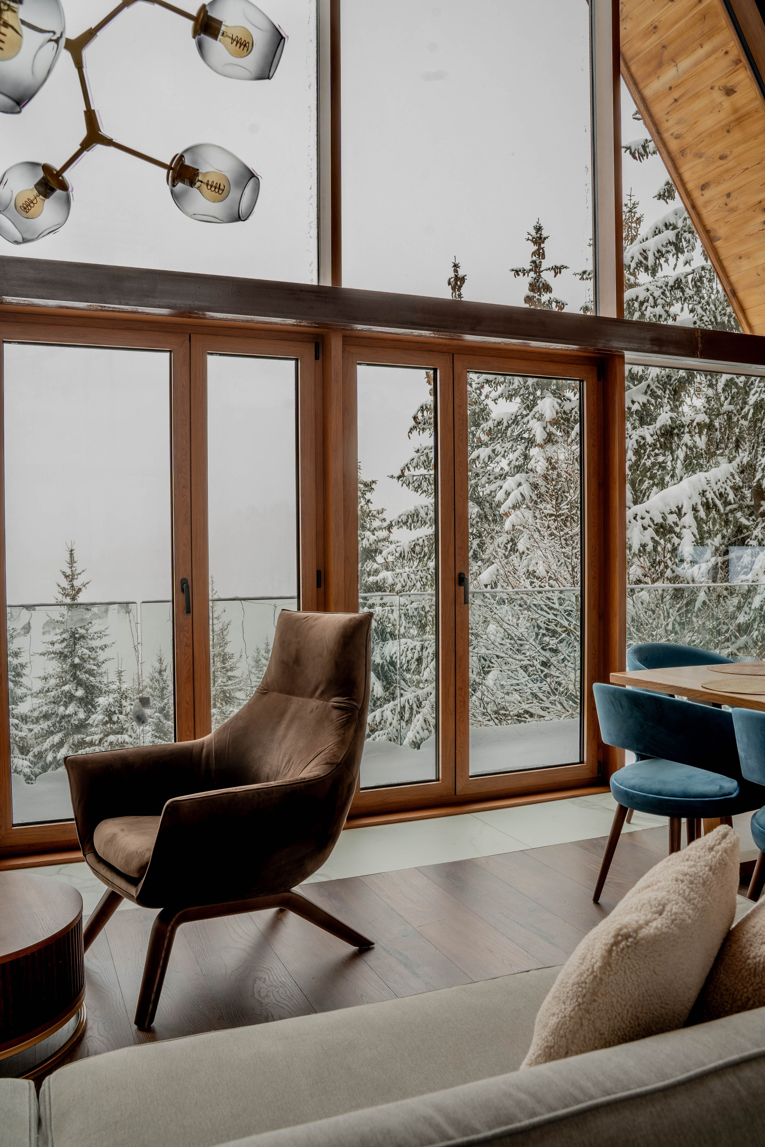 Sofia Kop. Photographer Liana Sudets Serbia Kopaonik Brzece Brus