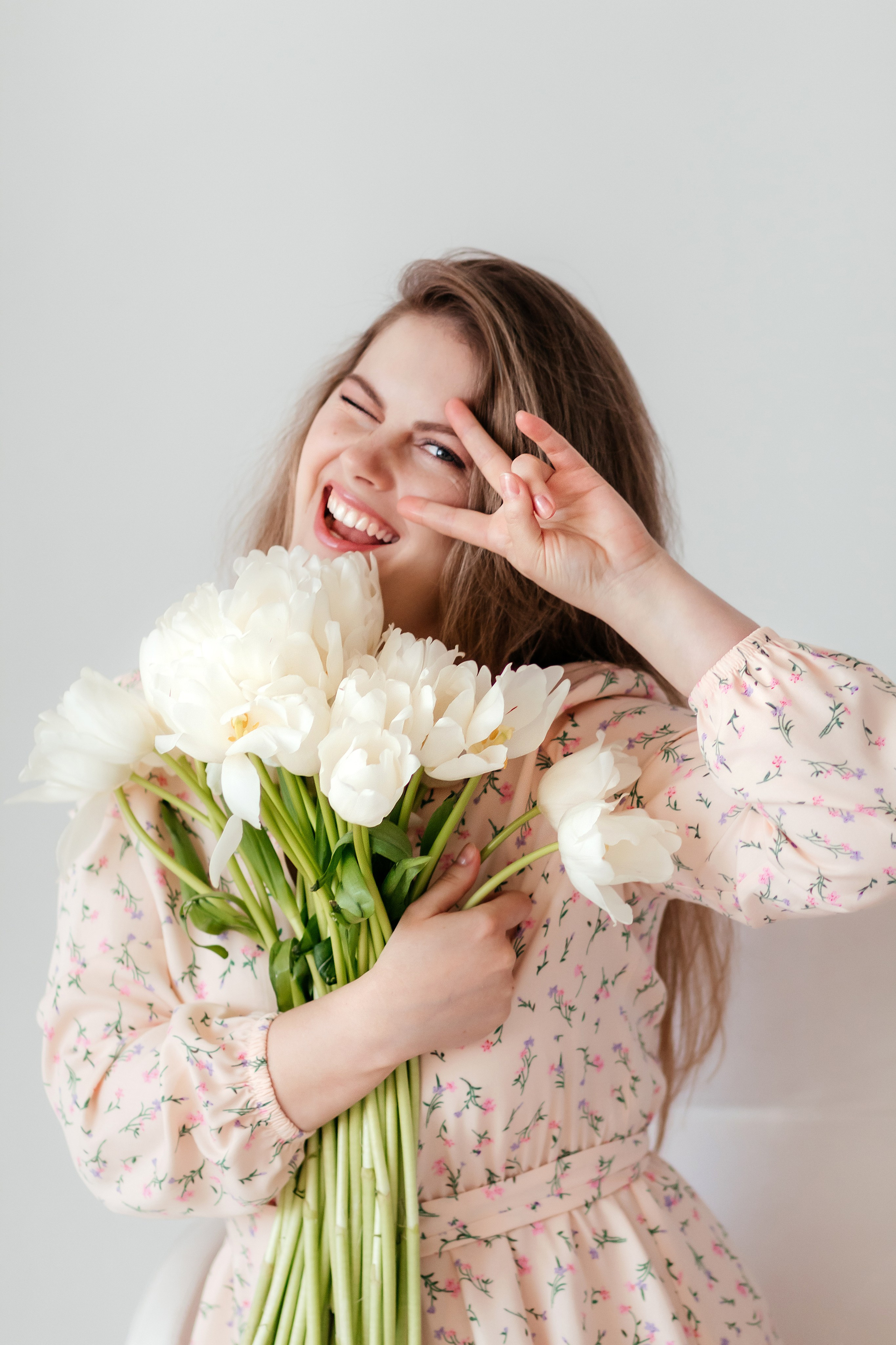 Съёмка с цветами. Семейный фотограф в Минске Приболовец Светлана