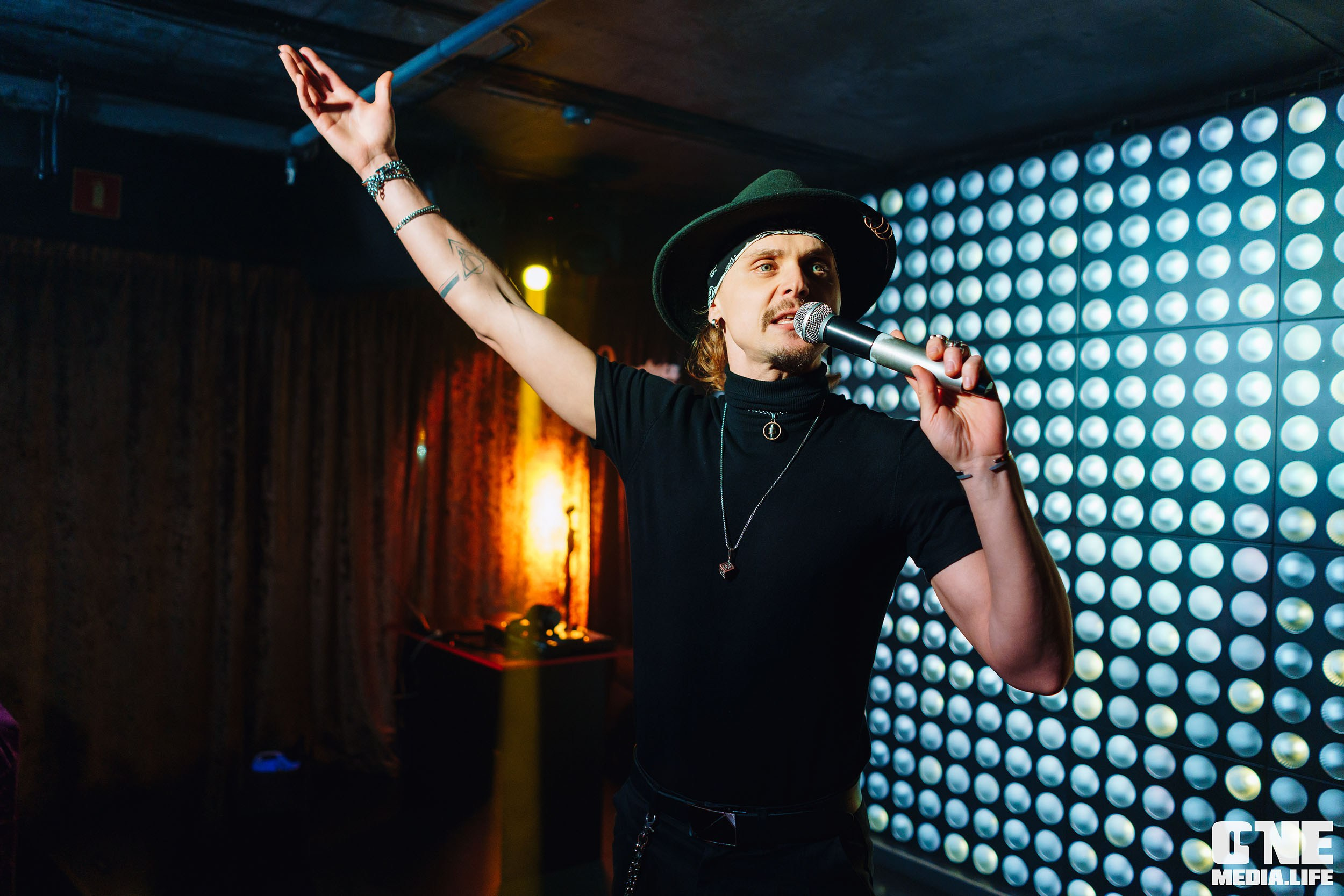 Фоторепортаж из караоке-клуба Эйфория. One Media Life: фоторепортажи, фотоотчеты с мероприятий и заведений