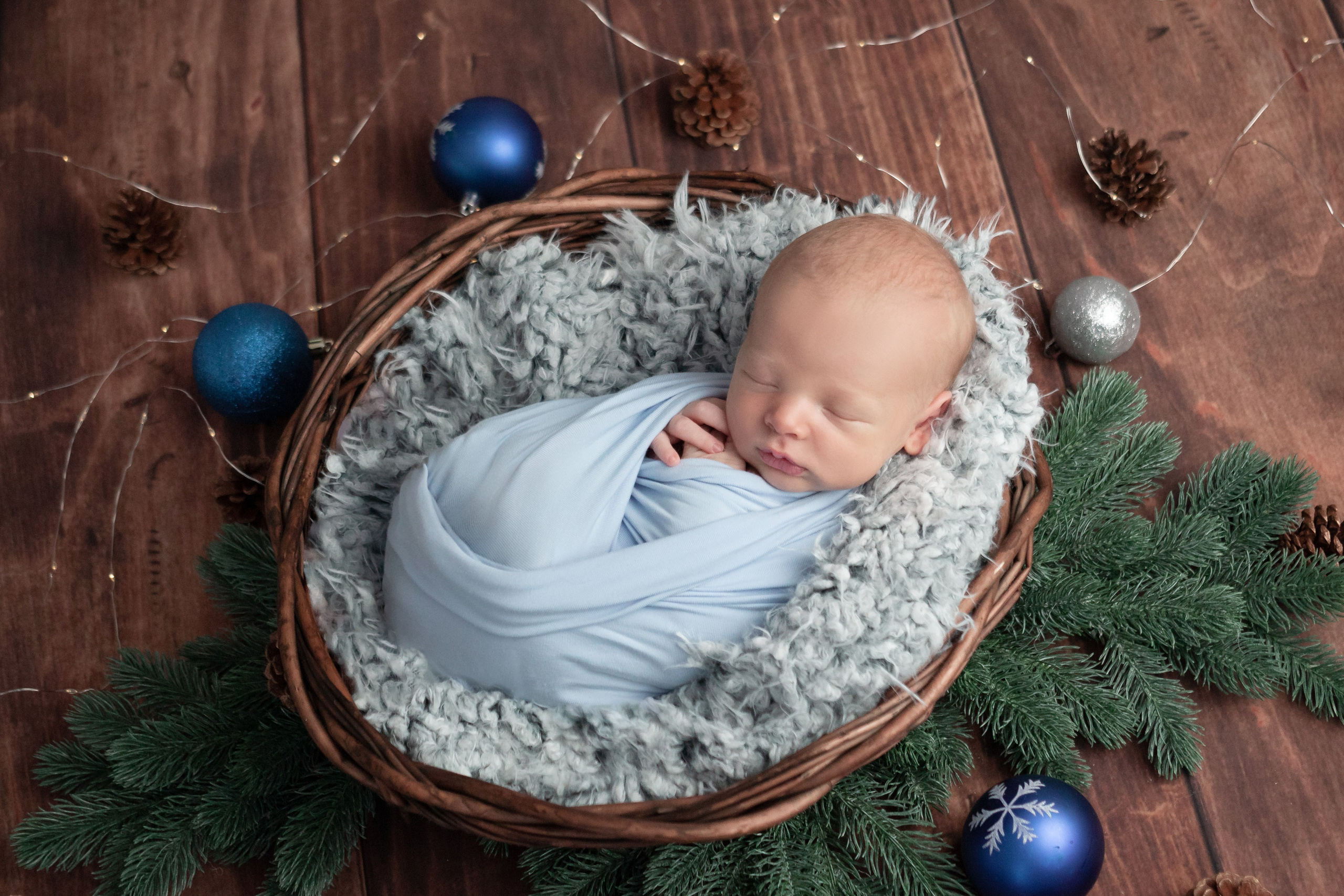 Классический стиль newborn. Фотограф новорождённых Анапа Елена Кушнарь